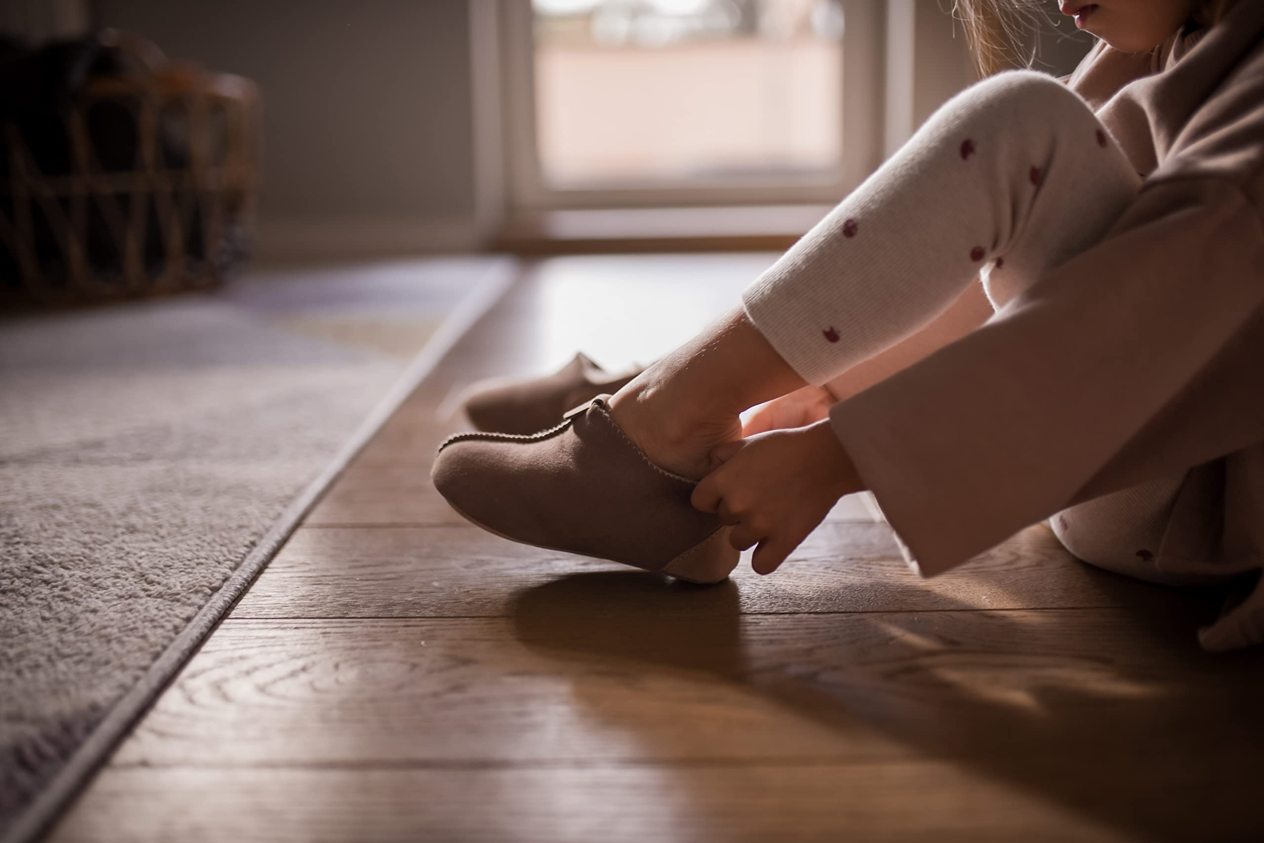 VANUBA Oxford - chaussons enfant en cuir naturel chaud et confortable pour hiver - pantoufles enfant douces, respirantes, idéales pour maison et maternelle