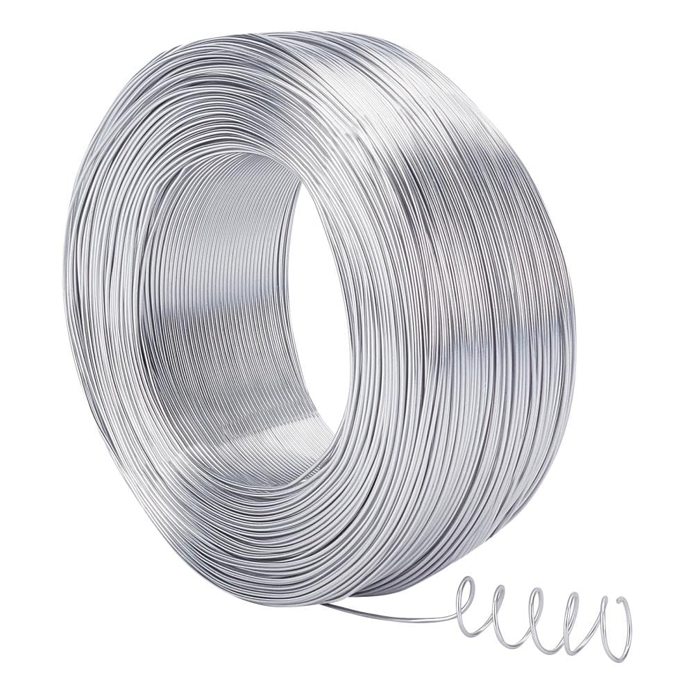 Szeroka gama kolorów: Drut aluminiowy występuje w różnych żywych kolorach, idealnych do dodania odrobiny koloru do Twoich kreacji. Specyfikacja: Materiał: aluminium Kolor: srebrny Zastosowanie: Rozmia