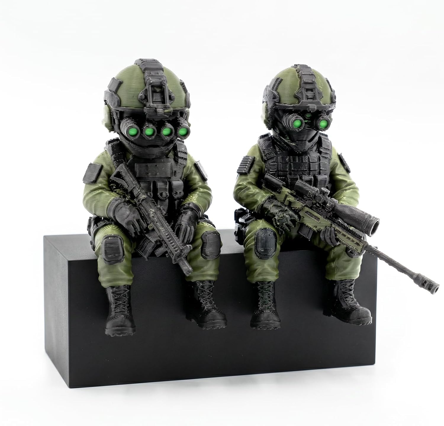 Drukowane wojskowe mini figurki snajperskie i szturmowe, monitor z noktowizorem, statuetka biurkowa dla weteranów (2-pak)