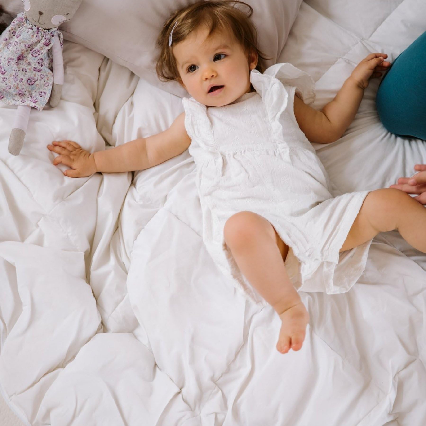 Kadolis - Couette Bébé 100x140 cm Duvet et Plumes - Lanaï | Idéale transition gigoteuse/couette - Plumes des Pyrénées - température idéale - certifié OEKO-TEX®