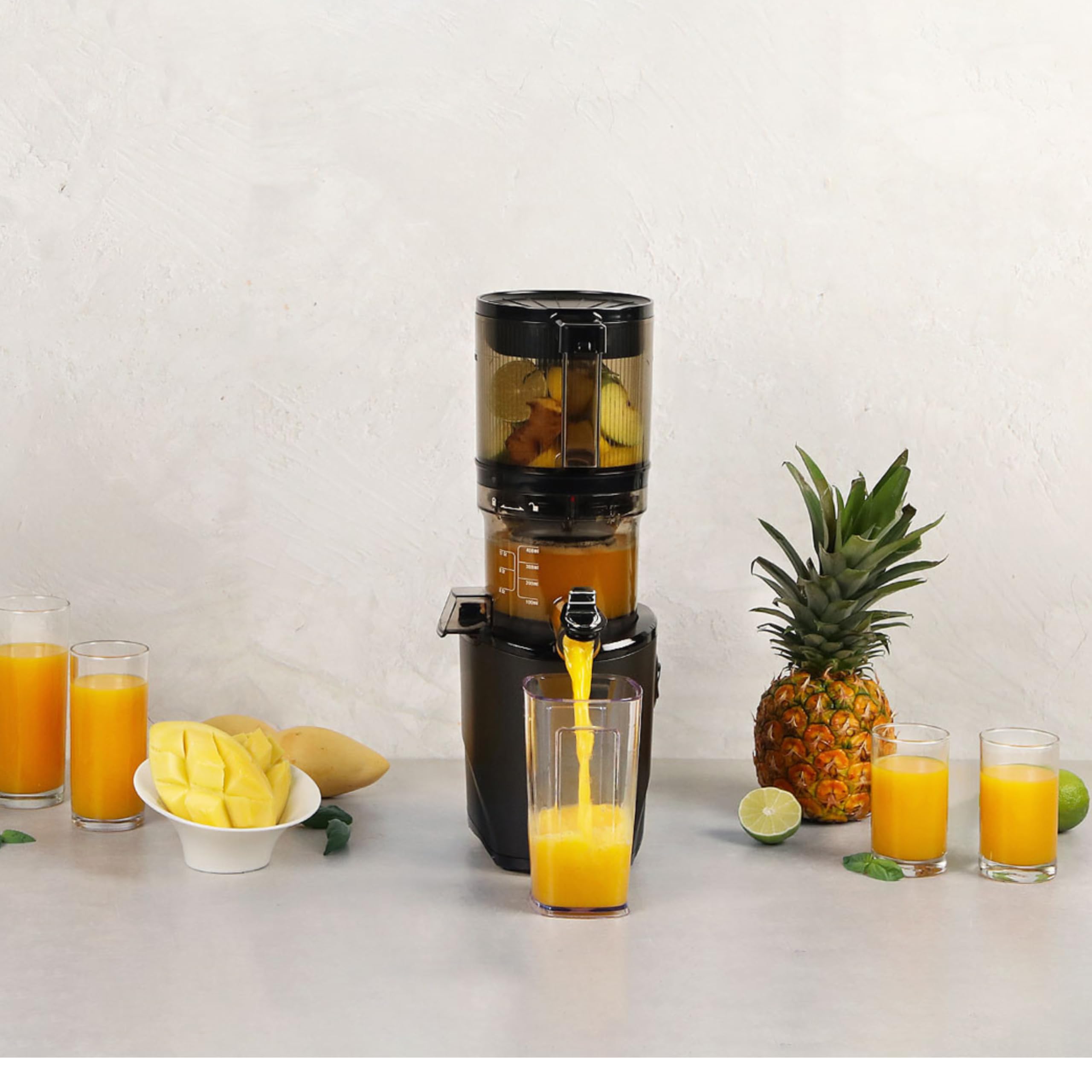 Kuvings Extracteur de jus AUTO8 Découpe automatique fruits légumes entiers Panier 2L Noir