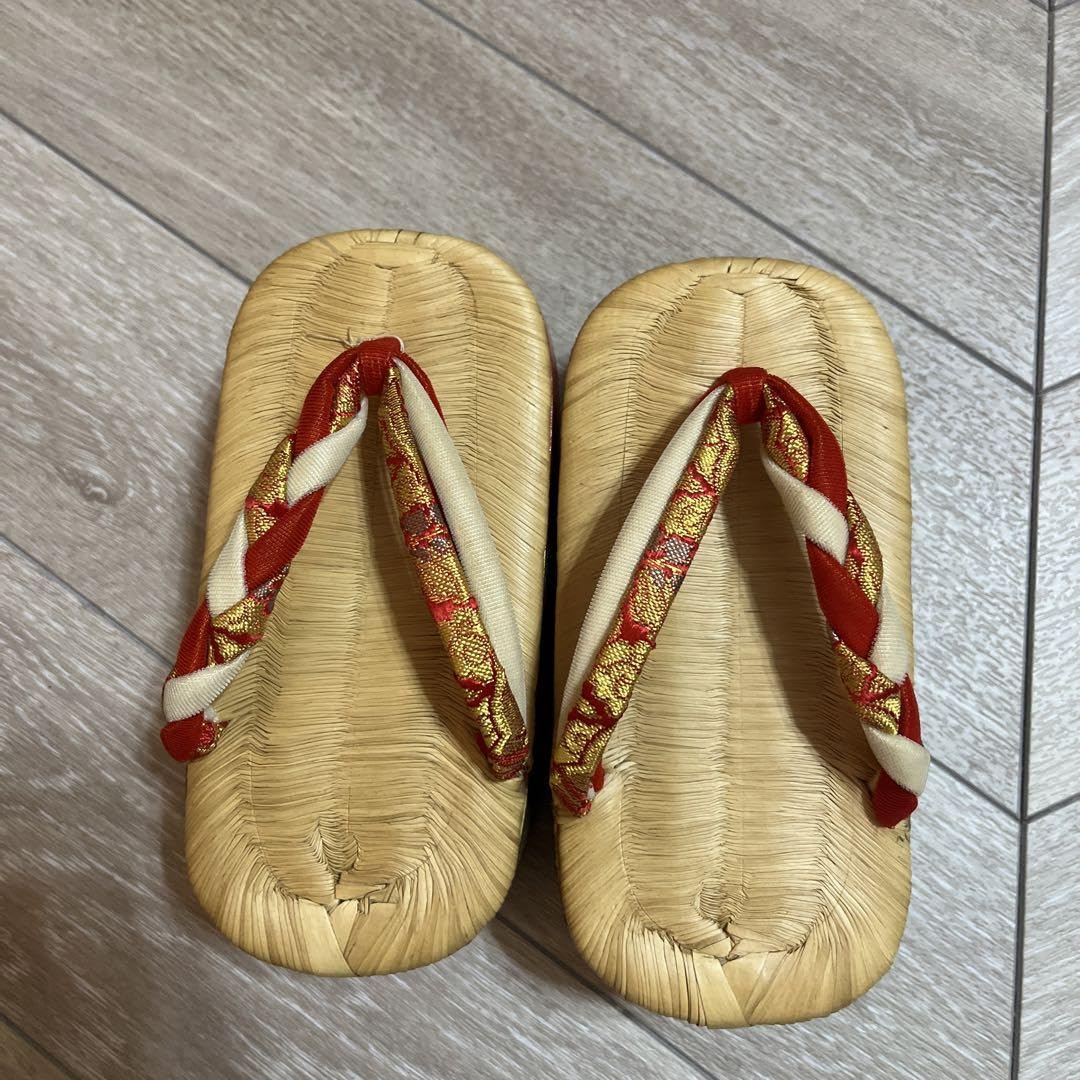 Amazon.co.jp: 七五三 ぽっくり こっぽり 赤はなお 下駄 草履 鈴付き 