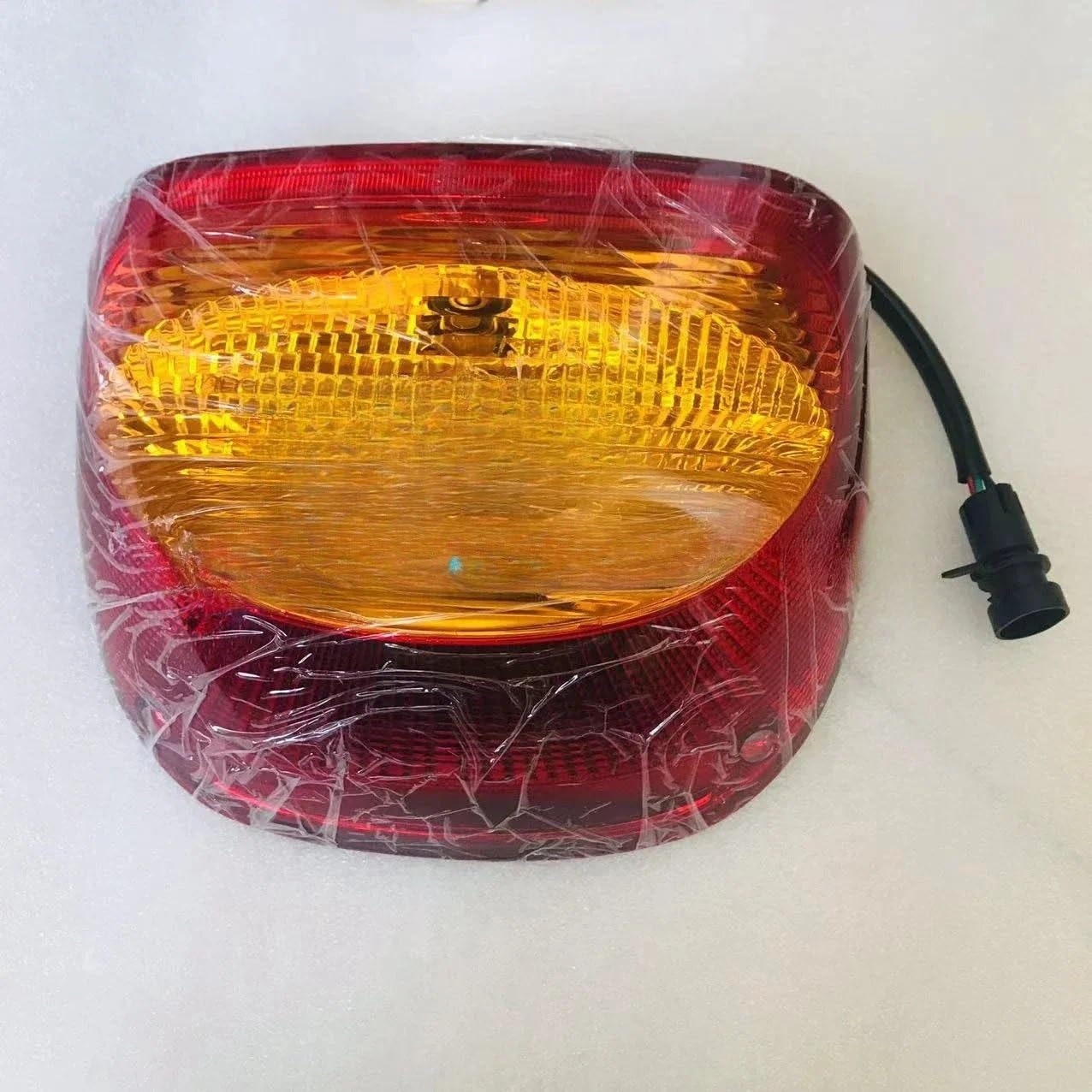 Lampa tylna zespolona 2x tylne światło ciągnika AL210180 Do do John Deere Więcej AL176143 AL119405(Link plug 2)