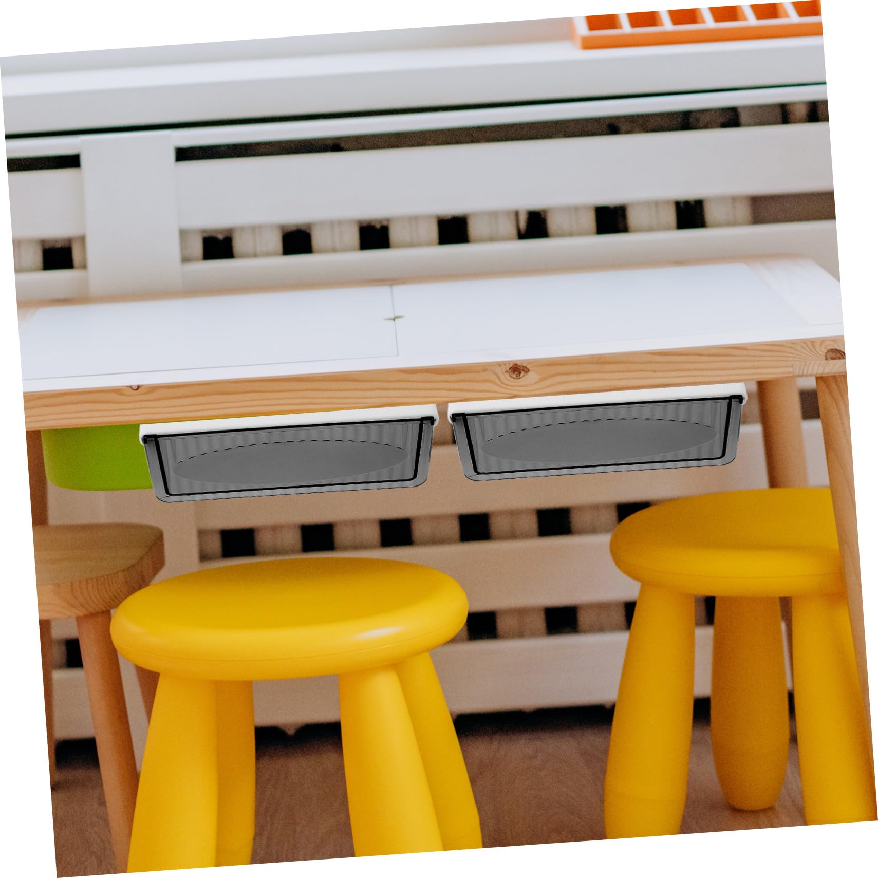 2 pezzi Organizer Nascosto Sotto Scrivania in Plastica Resistente con Spaziosi per Cancelleria e Accessori per Ufficio e Casa