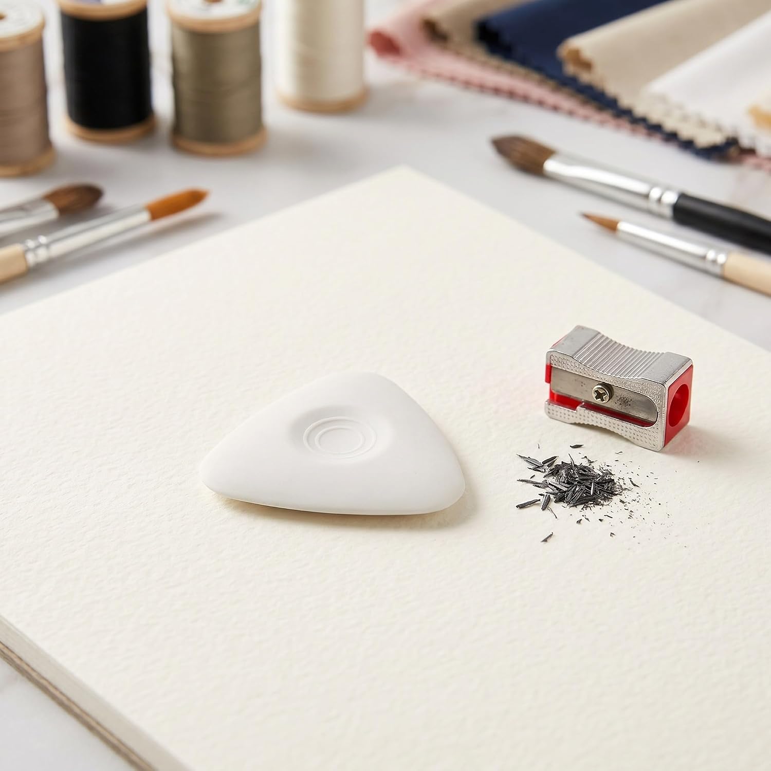 Operitacx 5PCS Rubber Drawing Eraser for Sketching - 1.8x1.8 Inch Triangular White Art Erasers with Grip for Artists Writing, Drawing, Homework, Exams