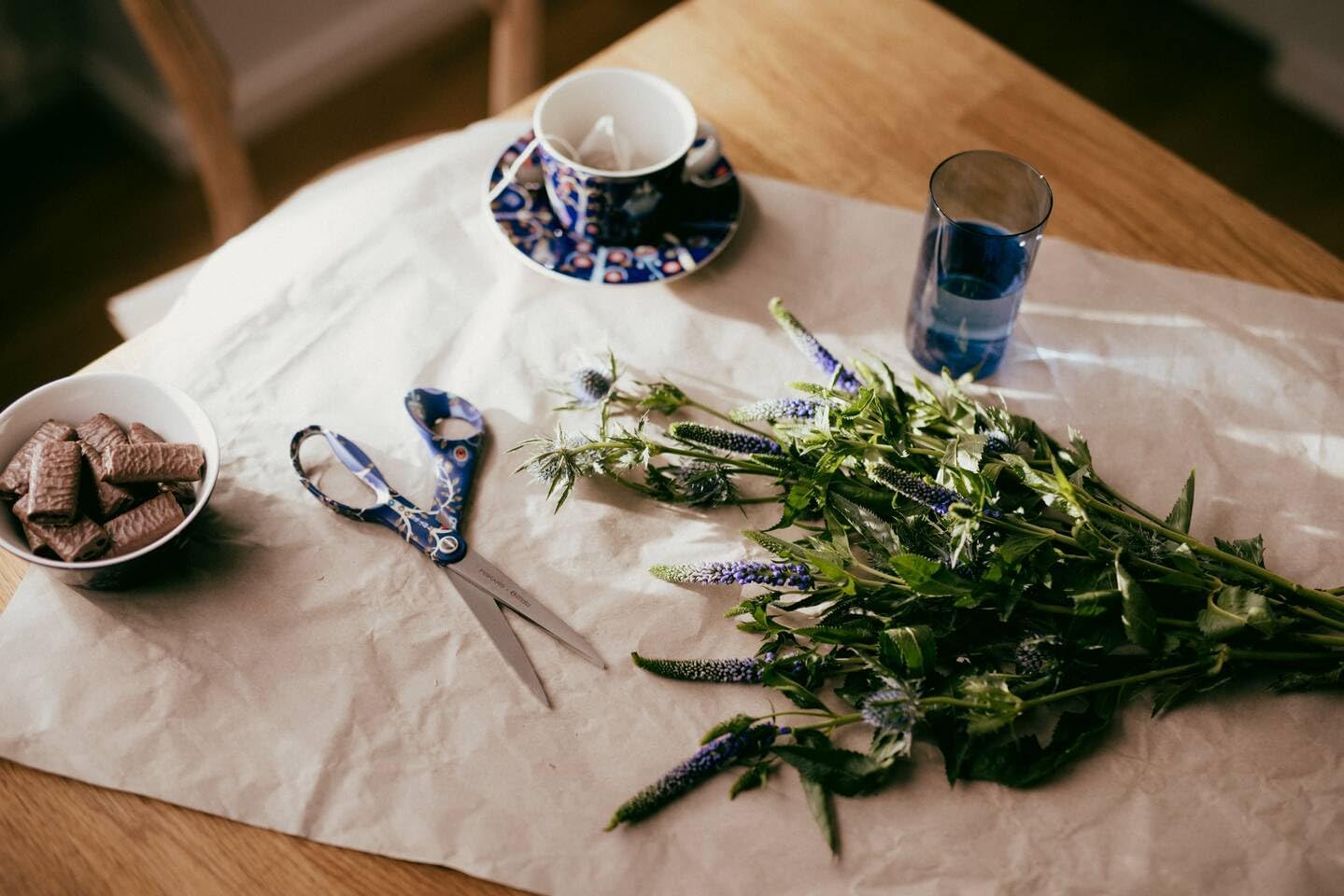 Fiskars X Iittala scissors with Taika design, right-handed, length 21 cm, stainless steel blades, Taika blue , 1071490