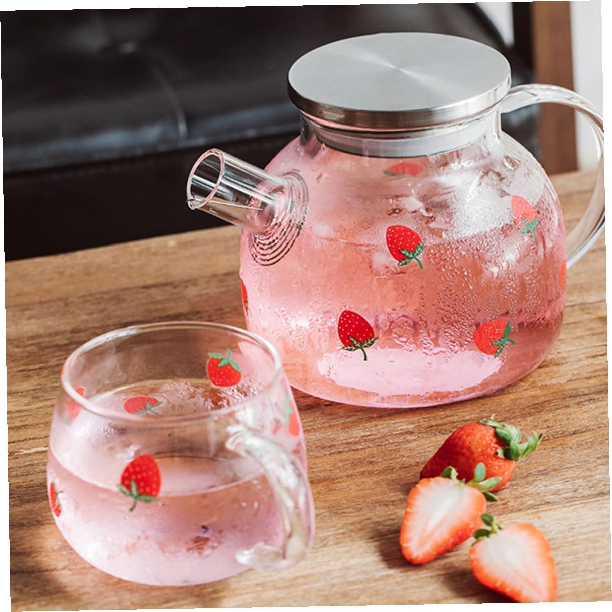 BESPORTBLE Strawberry Glass Water Pitcher and Cup Set 1.6l High Borosilicate Cold Water Carafe Large Capacity Juice and Beverage Glass Kettle for Home and Office Use