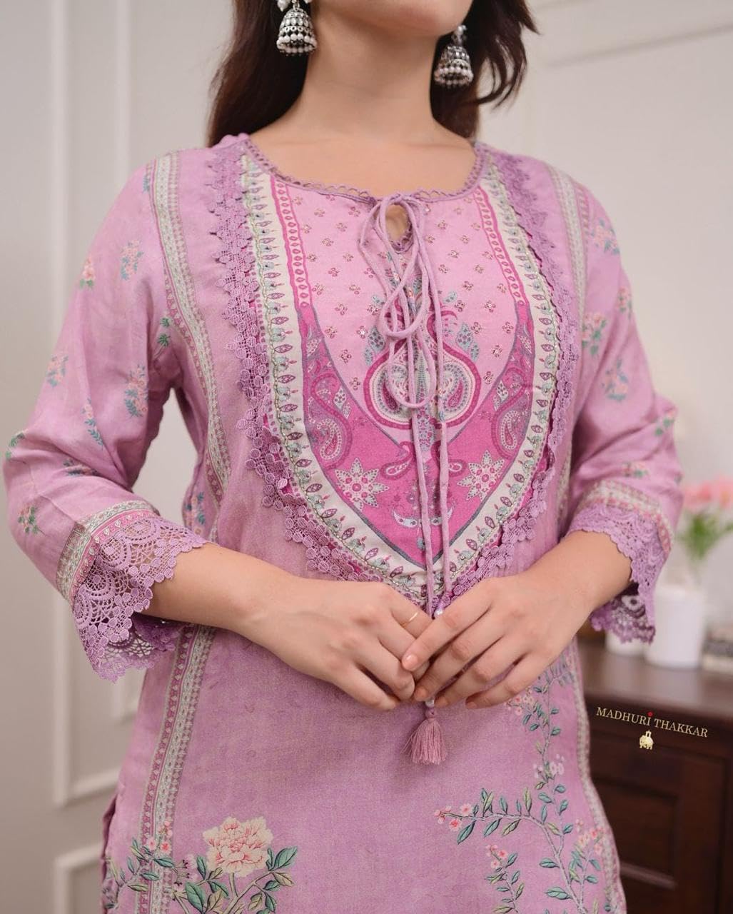 RangMahal Damen-Anzug aus reiner Baumwolle, indischer lila Musselin, Pakistanischer Anzug mit Digitaldruck und Handstickerei, Hose und Dupatta-Set, Lavendel, Medium
