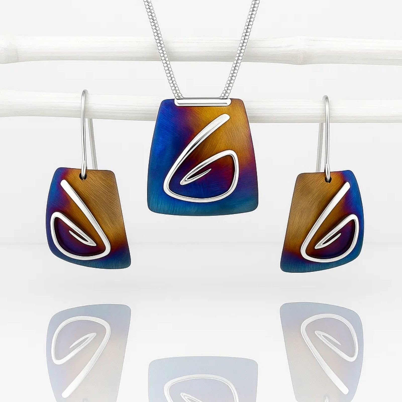 LillyMarie Handgefertigtes Damen Schmuckset Mit Farbigem Anhänger Und Silber-Titan Ohrringen