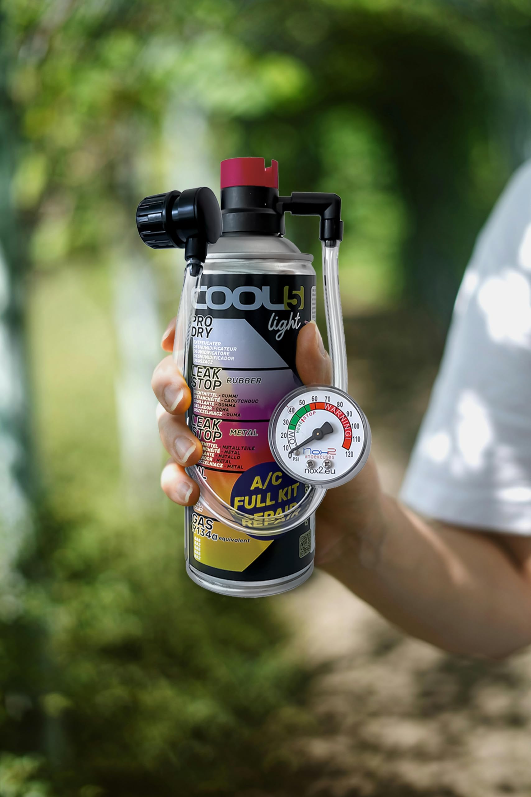 HOBBY Refrigerante sostitutivo r134a per climatizzatori auto – 1 bomboletta 5in1, 235 g con tubo flessibile integrato con manometro