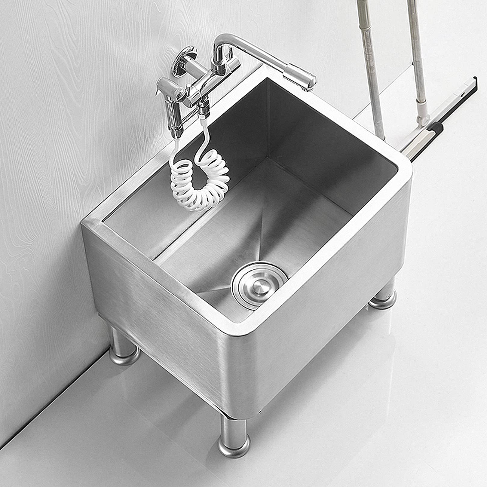 Amazon.com: 重型實用水槽不銹鋼地板拖把水槽獨立立式洗手台拖把服務盆附水龍頭洗衣桶斜水槽: 家居裝修