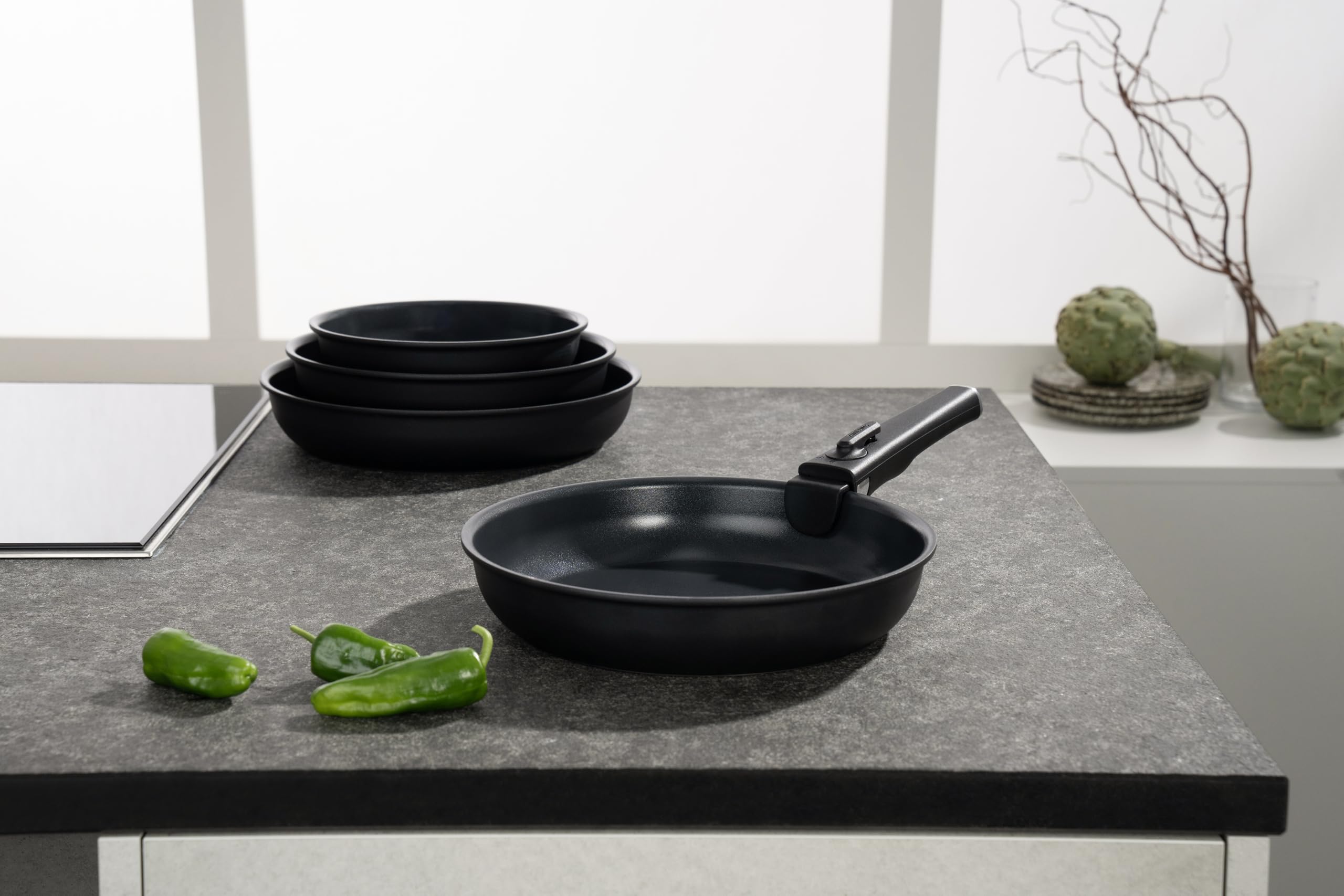 ZWILLING Unlock - Set di 4 padelle (20, 24, 28 cm + maniglia) con rivestimento in ceramica, alluminio