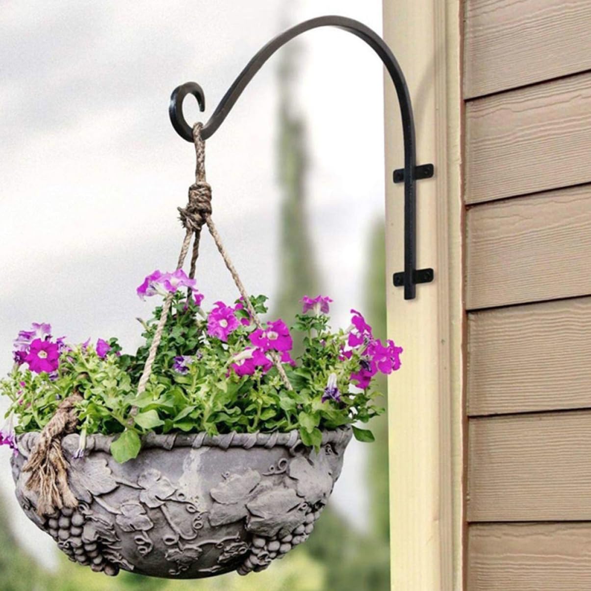 Mipcase Staffa per Fioriera Sospesa in Ferro Robusto, Set da 2 Ganci per Cesti Appesi da Parete, Supporto Portavasi per Balcone e Giardino, Facile da Installare, Resistente