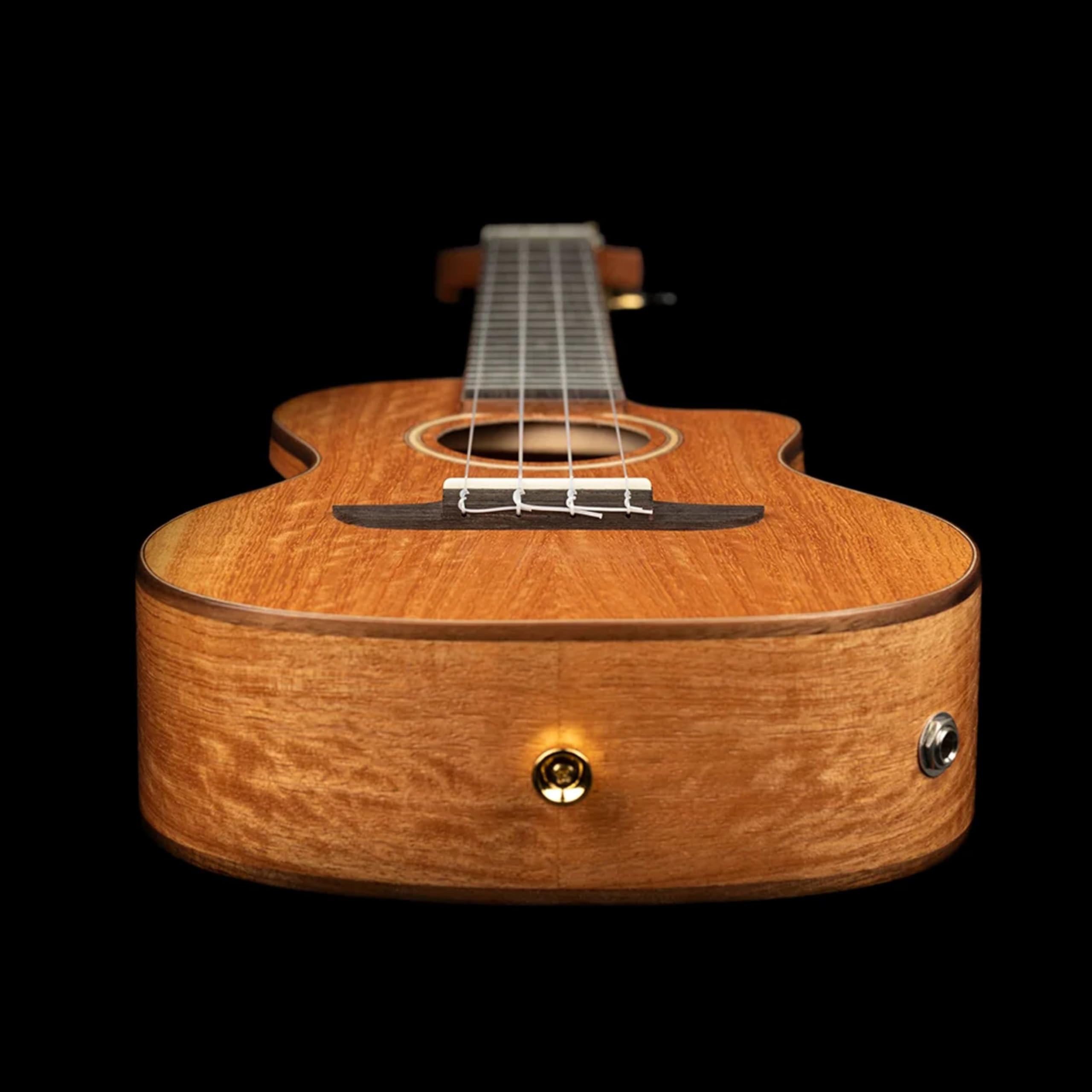 Ortega Guitars Ukulele Concerto Elettro-Acustico – Horizon Series – Gig Bag Inclusa – Mango, Natural (RUMG-CE)