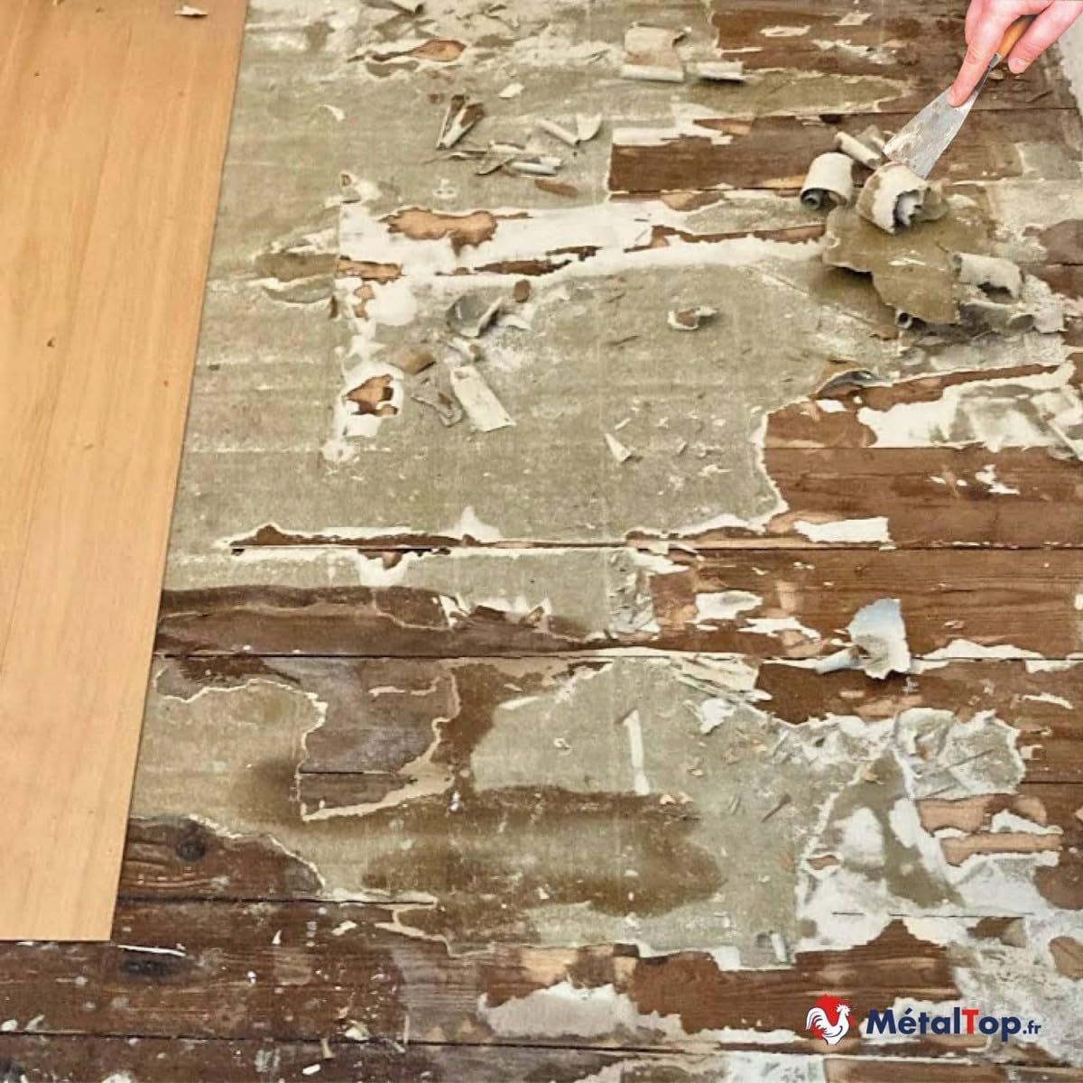 Metaltop Decapant Colle Lino - 1 L Efficace sur colles tenaces lino, PVC et vinyle, spécial sols béton et carrelage.