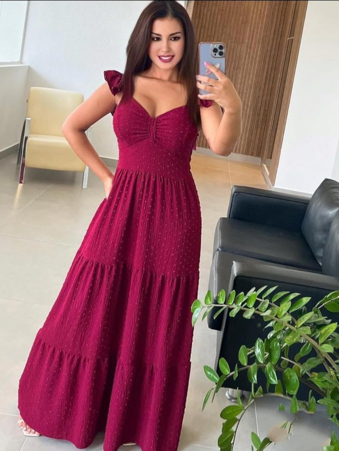 Vestido longo luxo franzido com babada na manga em promoção! Veja a oferta e mais achadinhos de Vestidos 5 Hoje é o melhor dia para comprar Vestido longo luxo franzido com babada na manga com aquele preço maroto! Promoção! Aproveite a oferta! 5