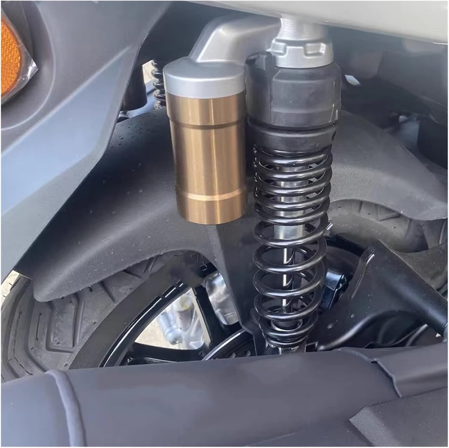 Rear Tire Hugger Mud Splash for Ya&maha for N-MAX for Nmax 155 2020 2021 2022 2023 2025 Mudguard Splash Guard 2024 for NMAX155 Rear Fender Motorcycle Motorcycle Mudguard