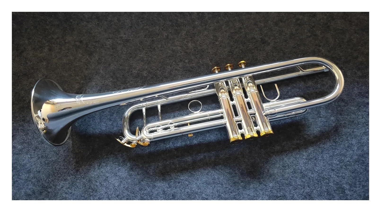 trąbka instrument Instrument trąbkowy posrebrzany profesjonalny instrument trąbkowy