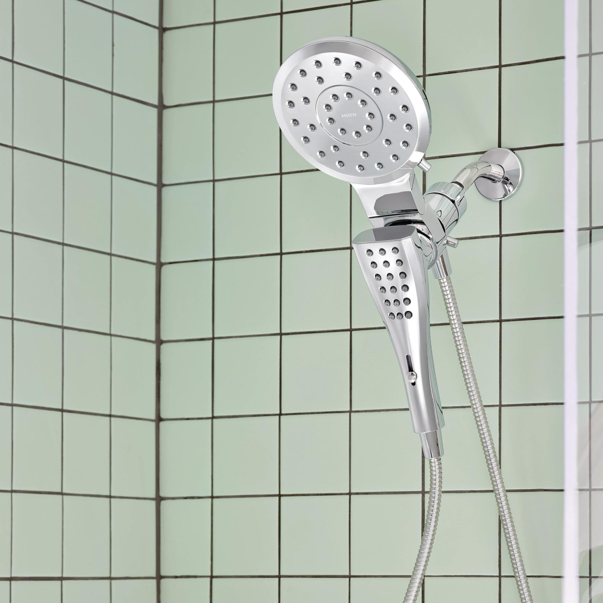 Moen 220C2 Verso Rainshower/Handshower Combinaci n con esfera Infiniti y acoplamiento Magnetix, cromo
