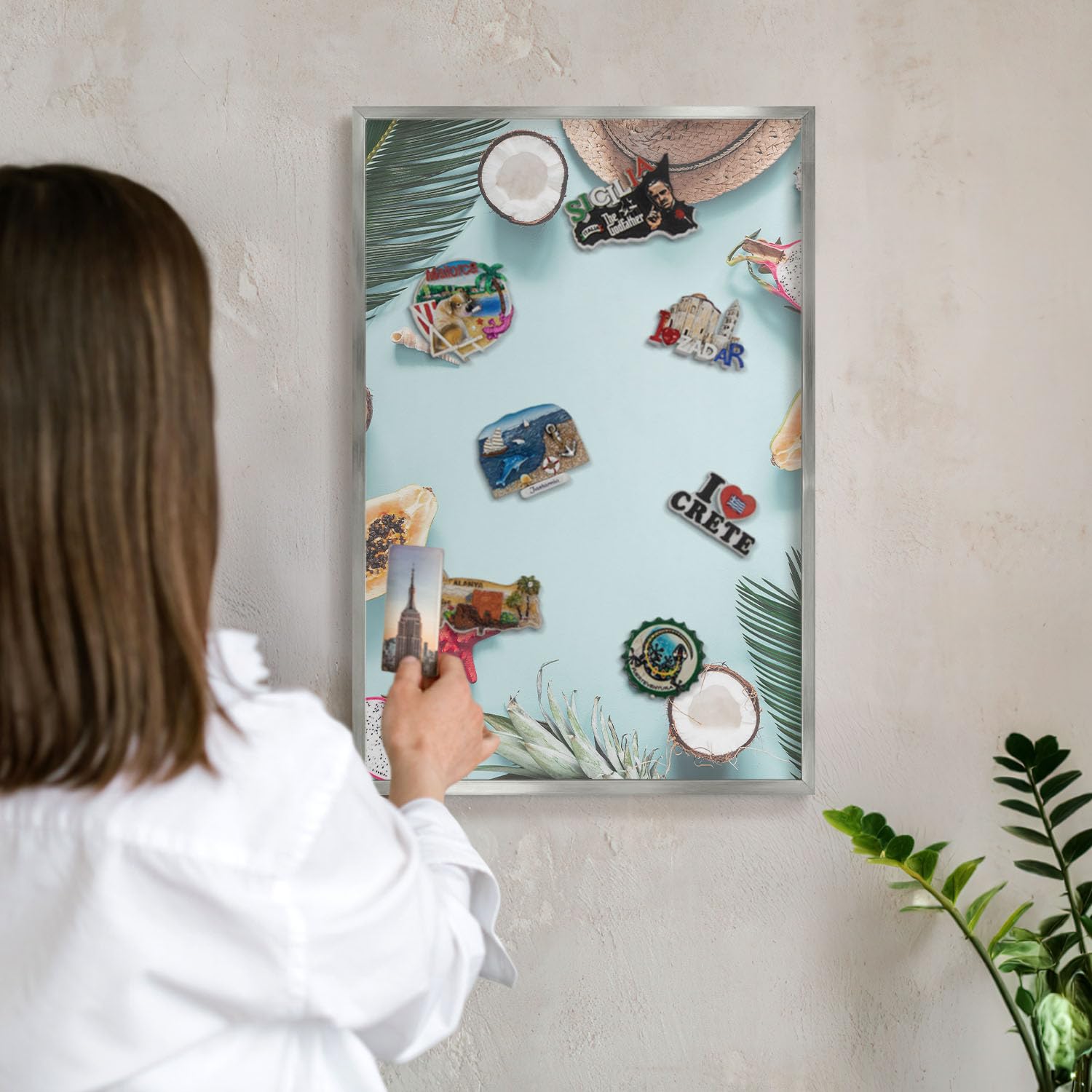 Panel Magnético 60x40 cm | Marco Plateado | Vacaciones Tropicales | Montaje Fácil | Pizarra de Pared | Para Restaurante y Bar | Expositor para Menú, Ofertas del Día