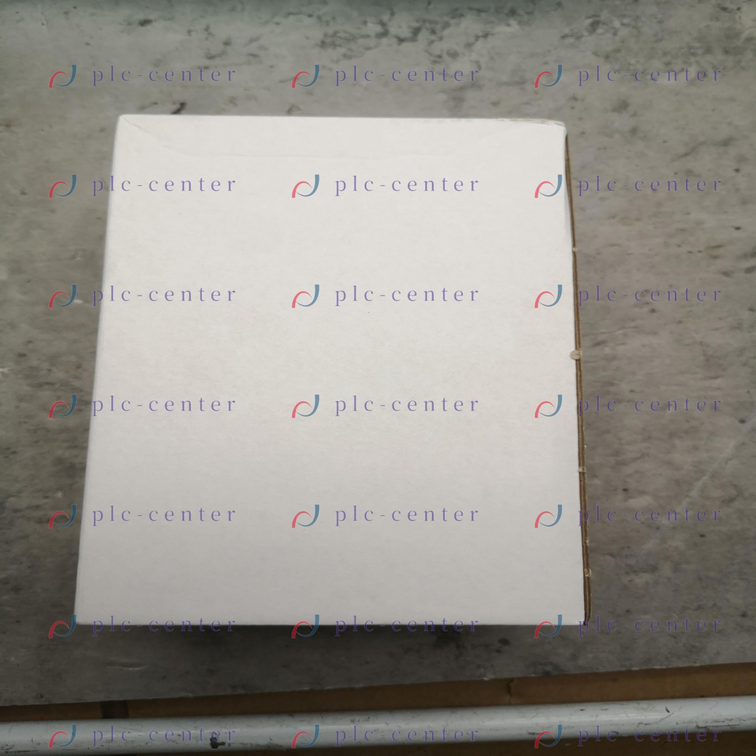 QRA10M.C New 1PCS QRA10M.C in Box for DELIVERY