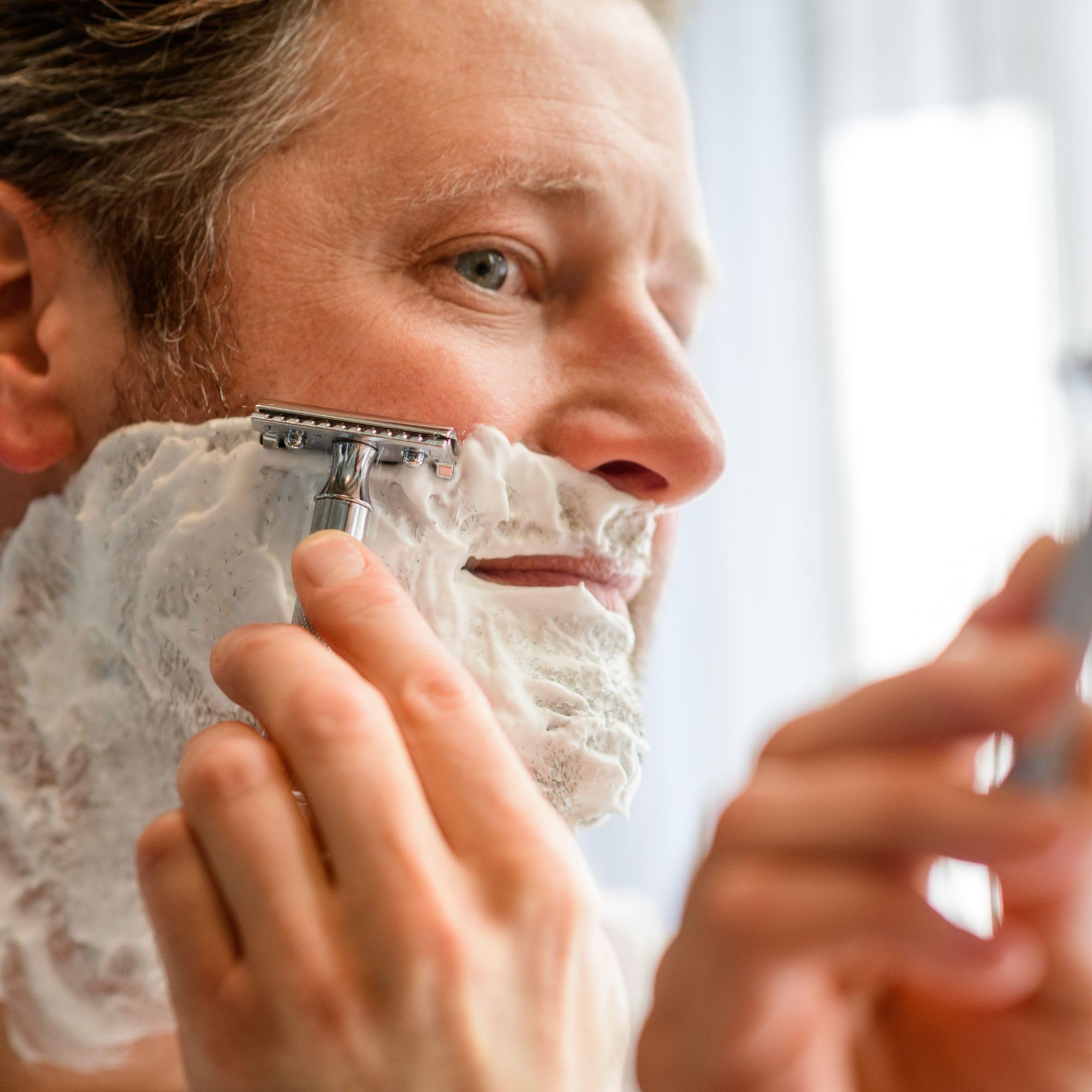 MERKUR 2381 Shaving Set with Stand Glossy Chrome | Three-Piece Razor with Straight Cut | Ideal for Wet Shaving | Die-Cast Zinc | Brass Handle | Made in Germany