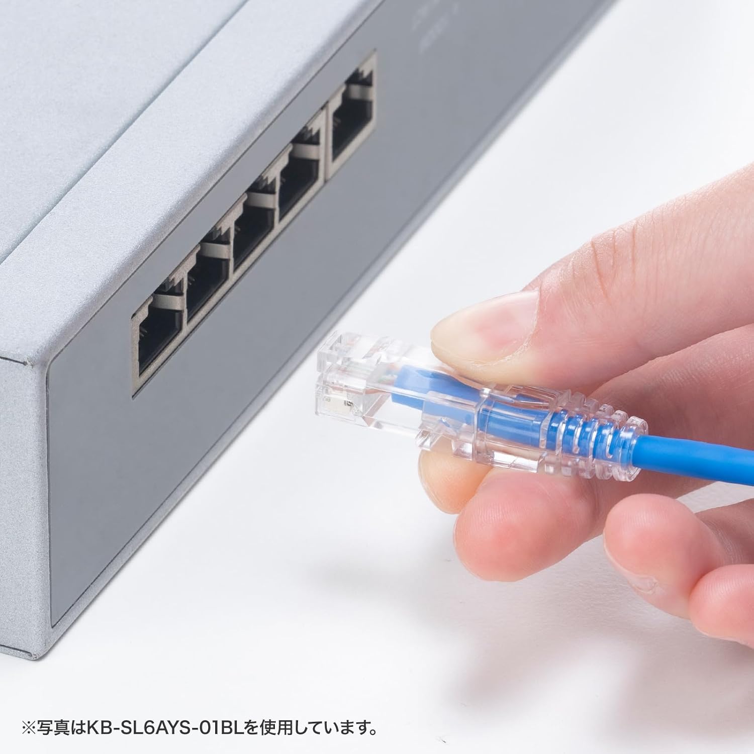 Sanwa Supply KB-SL6AYS-005W Category 6A LAN Cable (Slim, Soft, Claw Resistant Connector, 0.5 m), White