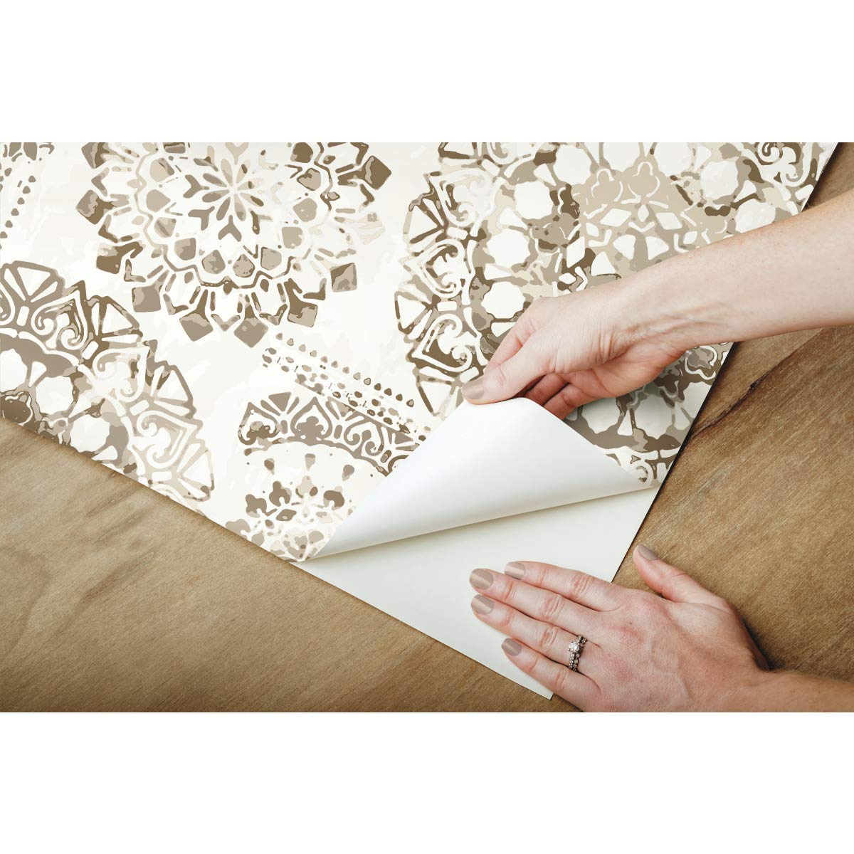 RoomMates RMK11724WP Taupe Boho Medallion Peel and Stick Wallpaper, Grey/Taupe, 52 x 503 cm - Image 4