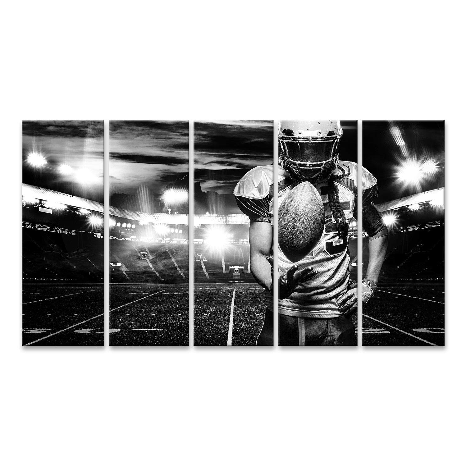 bilderfelix Quadro su tela Casco da giocatore di football americano con palla nello stadio nero bianco - Tela 160x80 cm - 5 pannelli XXL