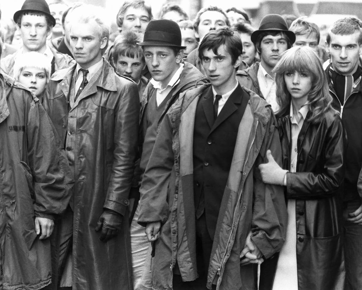 Worldphotographs Black Quadrophenia (1979) Phil Daniels, Sting, Mark Wingett, Leslie Ash 10X8 Photo
