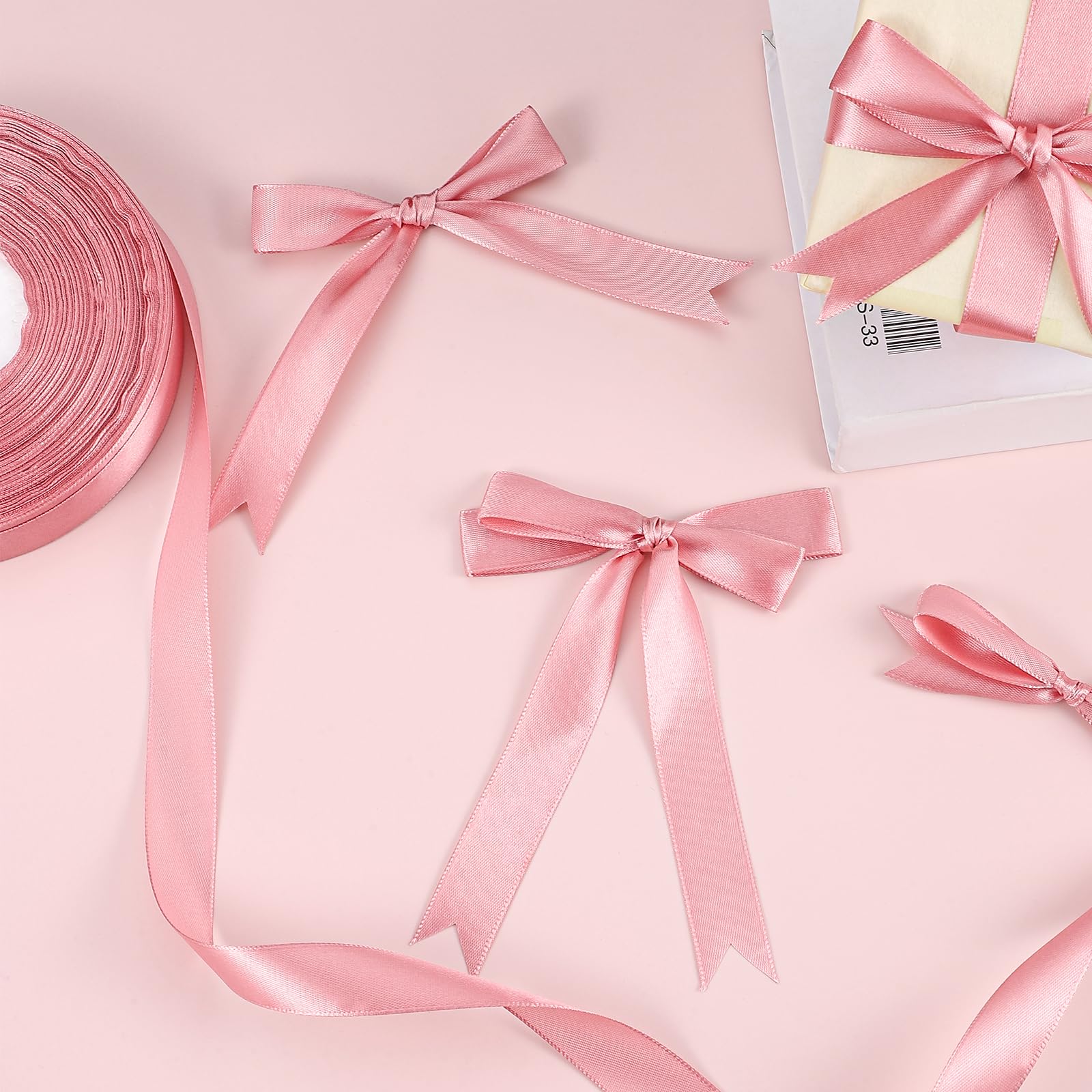 Satijnen lint 3 mm, 91 m, dun, felroze, voor inpakken, ballonnen, taarten, knutselen, Kerstmis, bruiloft, haarstrikken, boeketten, feest- en taartdecoraties Satijnen lint 3 mm, 91 m, dun, felroze, voor inpakken, ballonnen, taarten, knutselen, Kerstmis, bruiloft, haarstrikken, boeketten, feest- en taartdecoraties