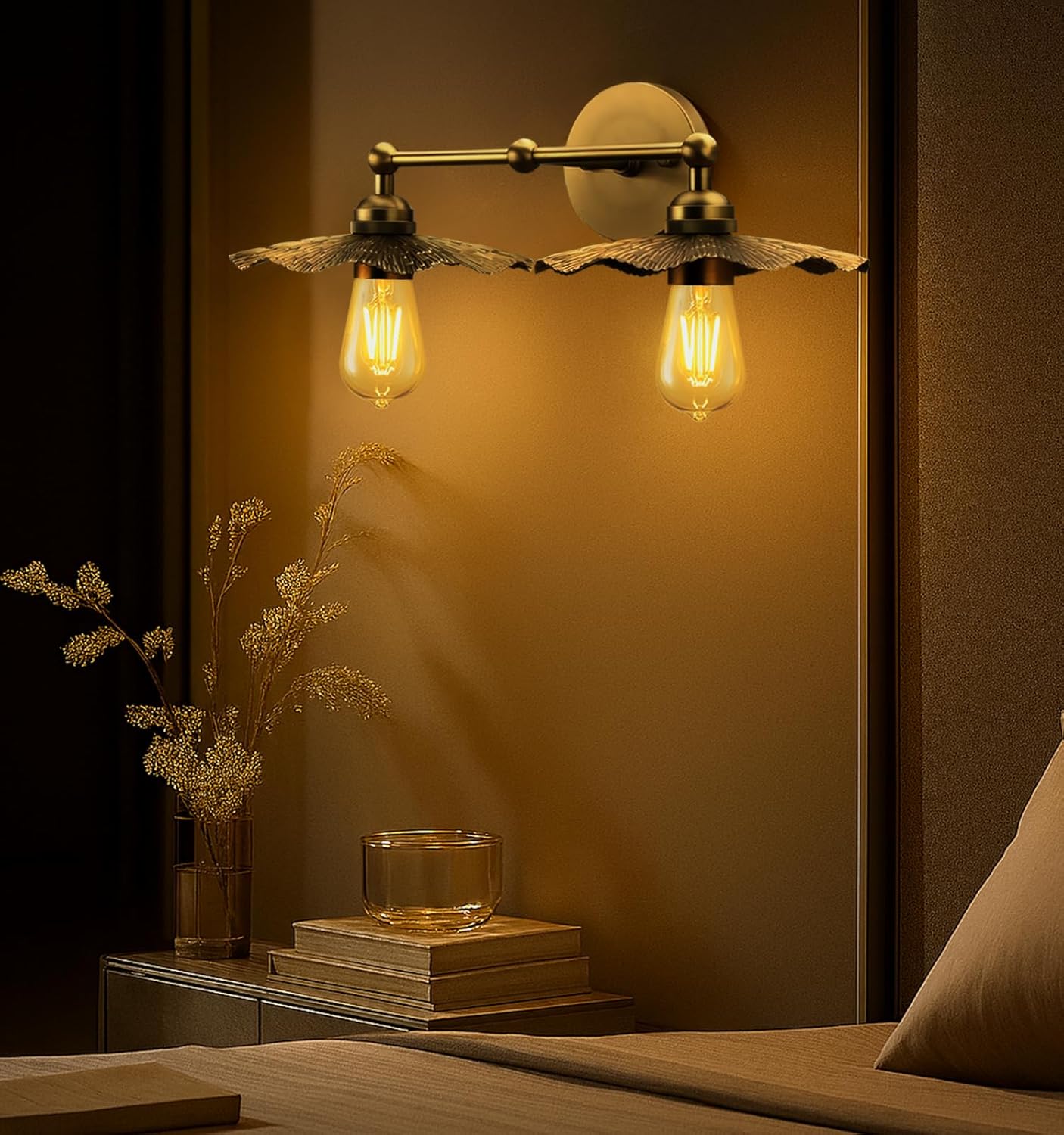 Vintage Brass Double Wall Sconce Fixture, Double Head Gold Wall Sconce with Decorative Petal Shade, Industrial Style Bathroom Vanity Wall Light, Suitable for Bedroom, Hallway, Bathroom