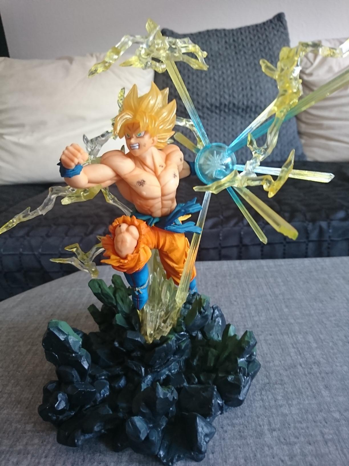 Bandai Figuarts Zero – Super Saiyan Son Goku The Burning Battles – 20 Cm, Figura Collezionabile DBZ
