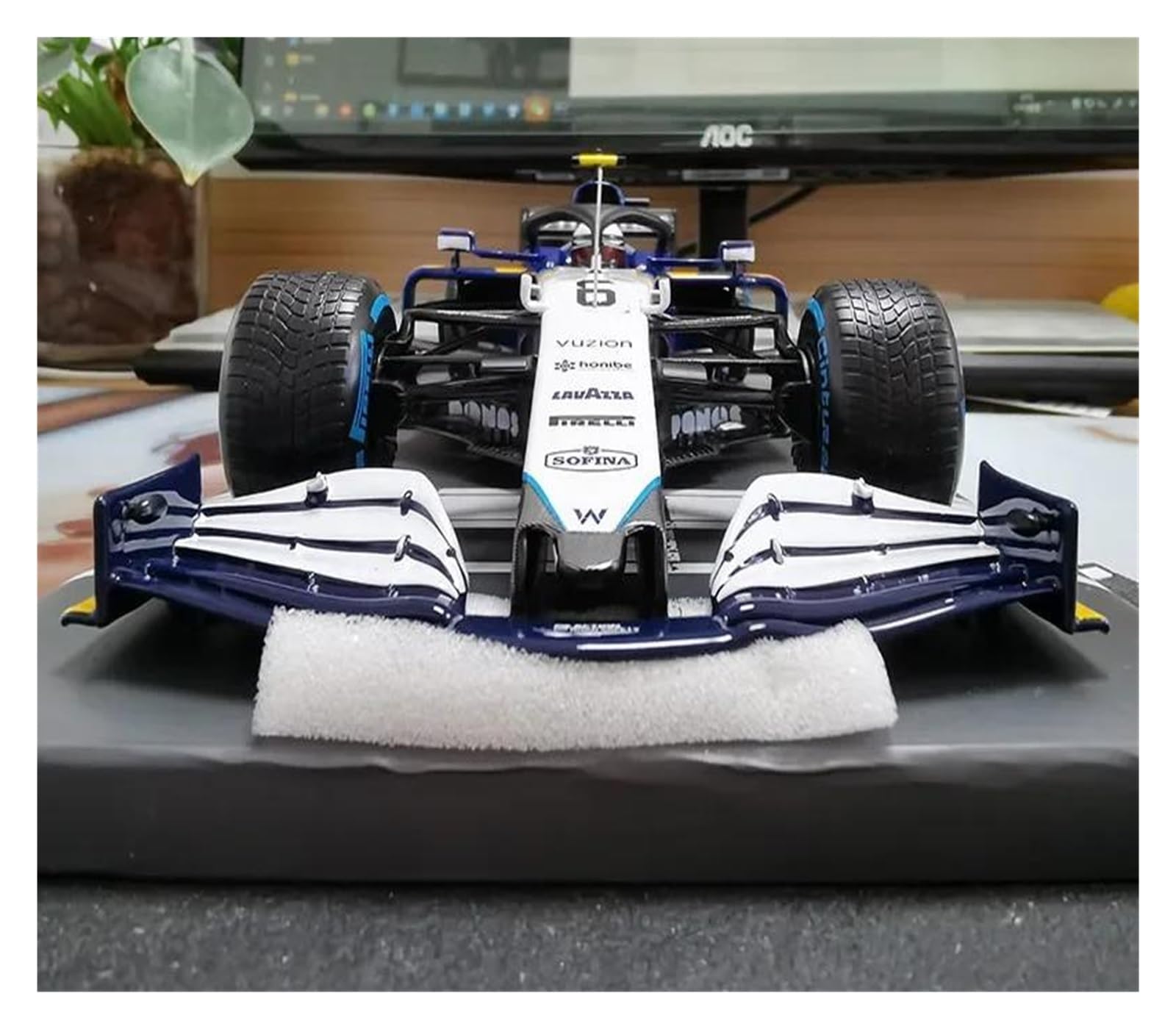 Amazon | ミニカー 1:18 ウィリアムズ F1 レーシングカーベルギー 