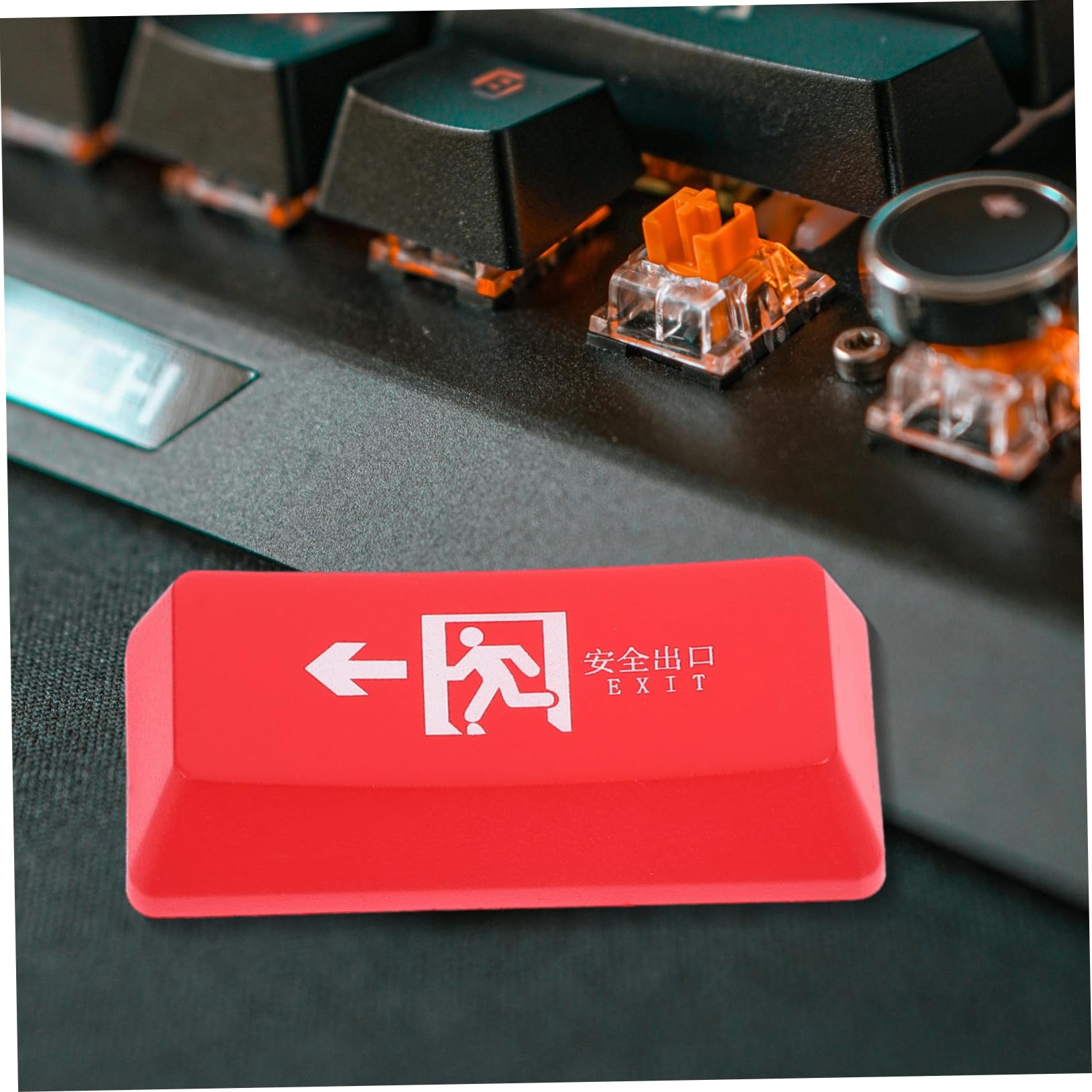 Amazon.co.jp: TINEASUR 赤色のPCキーボード用キーキャップ 光透過性 