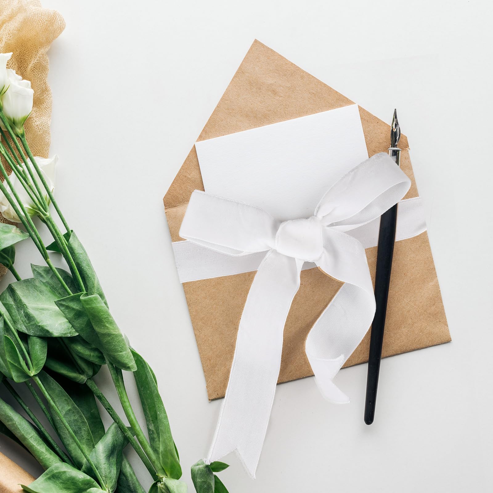 Chuangdi Samtbandspule, Vintage-Samtbänder für Geschenkverpackungen, Dekoration, Party, Hochzeit, Kunst, Handwerk, breites einseitiges Samtband, Schleifenherstellung (2,5 cm, 27,7 m, Weiß)