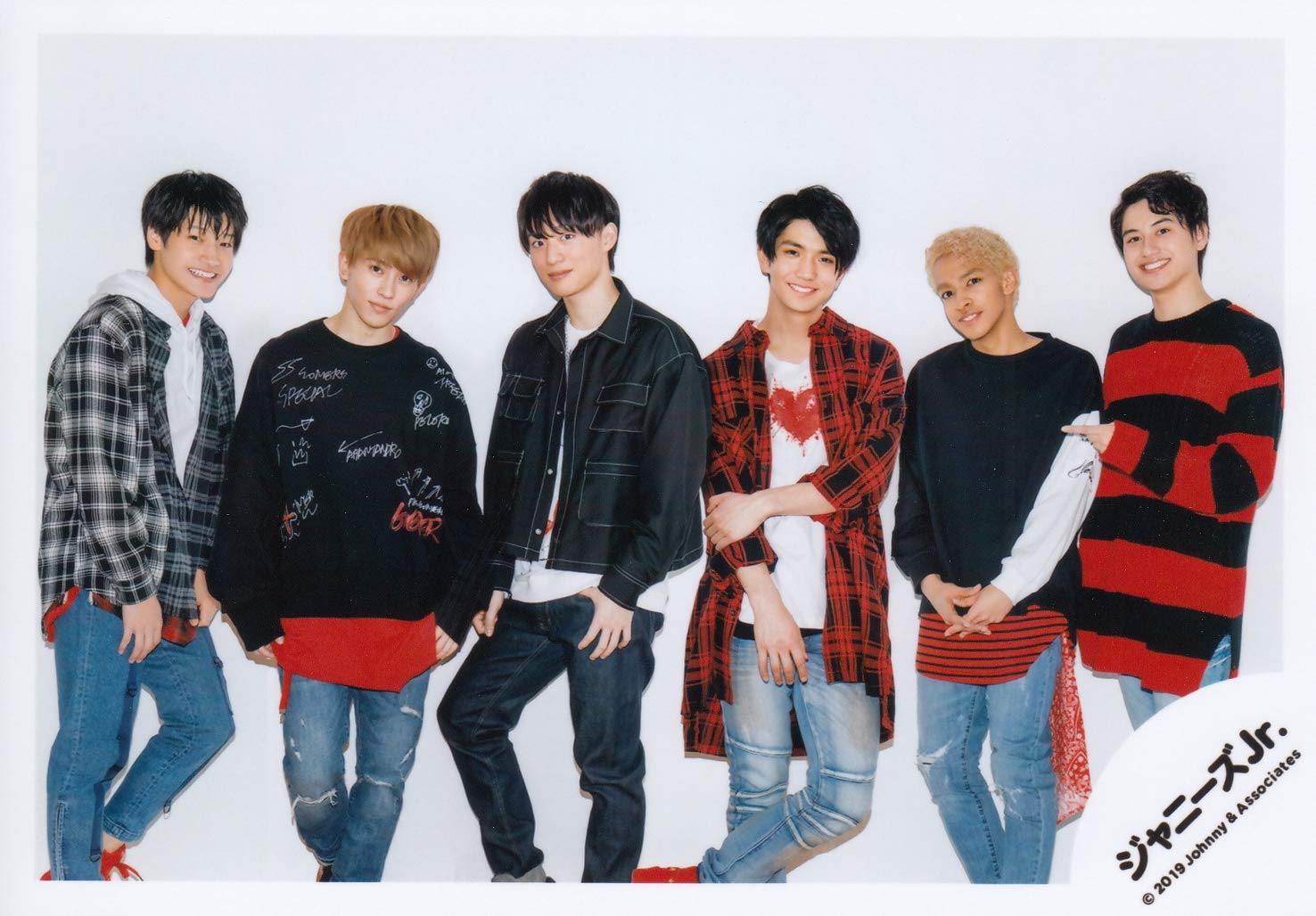 Amazon.co.jp: Aぇ! group 公式 生 写真（集合）AGK00006 : おもちゃ