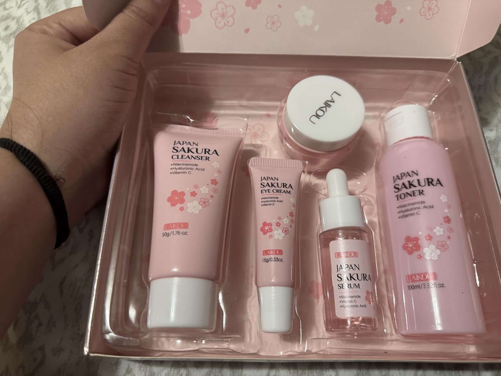Yasovigi Sakura Skincare Kit for Teenage Girls Women, 5Pcs Skin Care Travel Present Set with Cleanser, Toner, Serum, Eye Cream, Face Cream