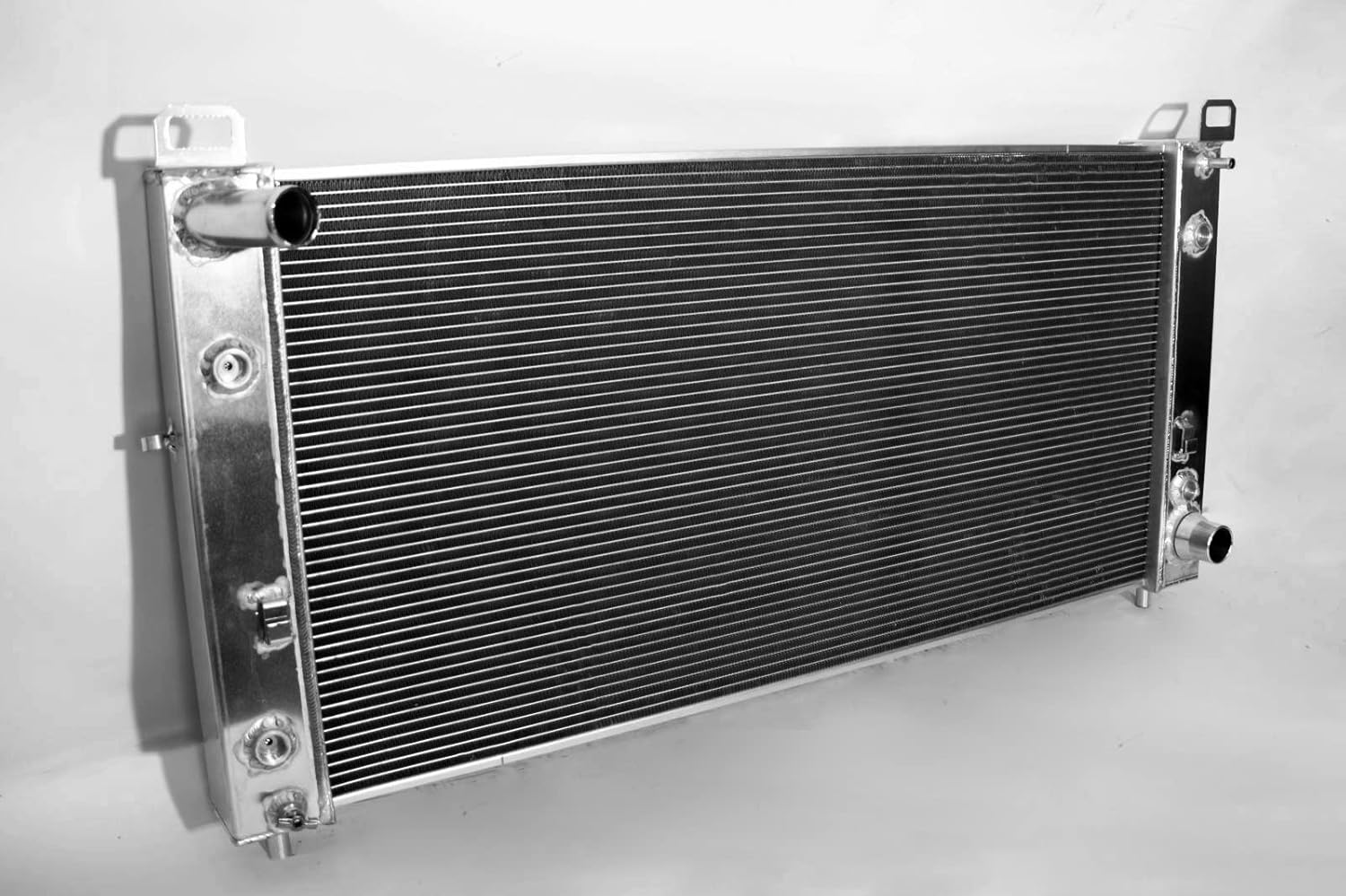 3Rows Aluminum Radiator for 2003-2007 Chevrolet Silverado 2500/3500 HD Classic 8.1L V8 DPI 2947
