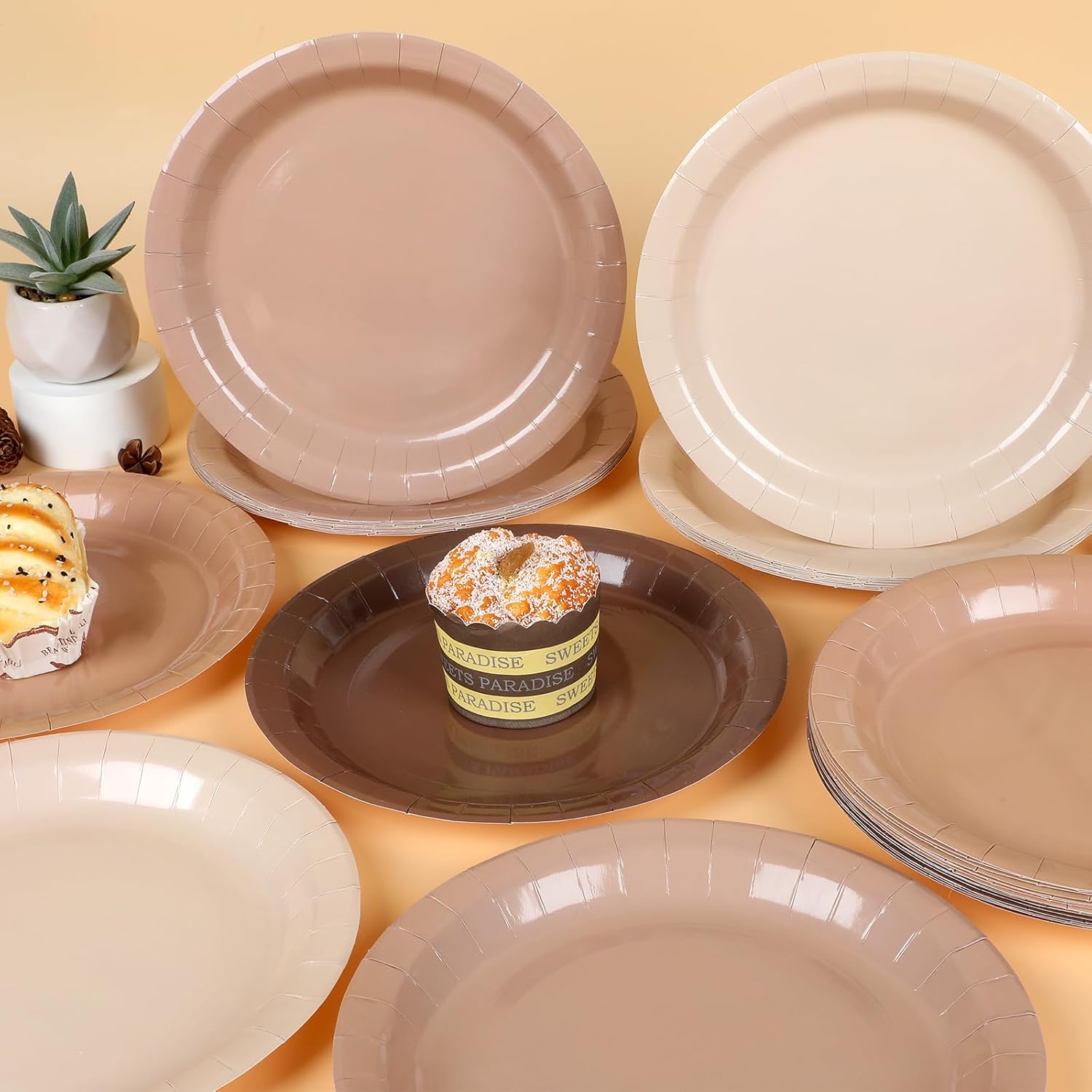 100Pcs Brown Paper Plates 9 Inch Gradient Brown Color Plates Disposable Round Dessert Plates Brown Party Tableware Solid Color Paper Plates Winter Table Decors for Birthday Gatherings Outdoor Party