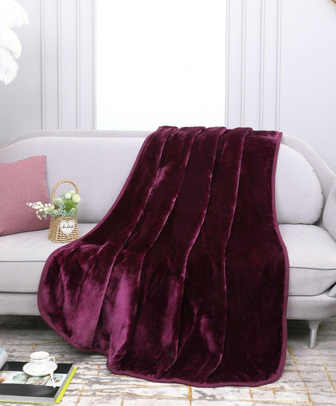Luxury Mink Throws Super Soft Warm Cozy Bed Throw Solid Design Sofa Throw Blanket Double King Size (Aubergine, 200 x 240 cm)