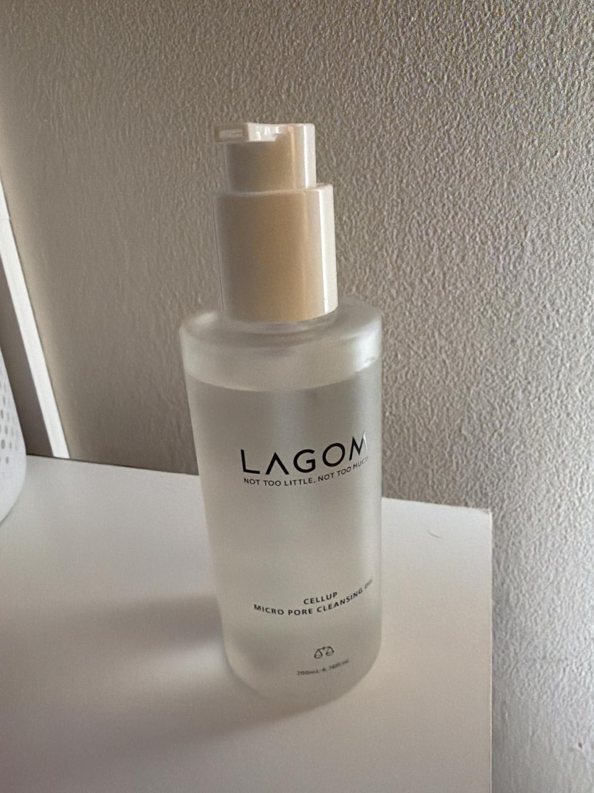 LAGOM Micro Pore Cleansing Oil, Daily Lightweight Makeup Blackhead Remover for Face, Korean Skincare 6.76 Fl Oz
