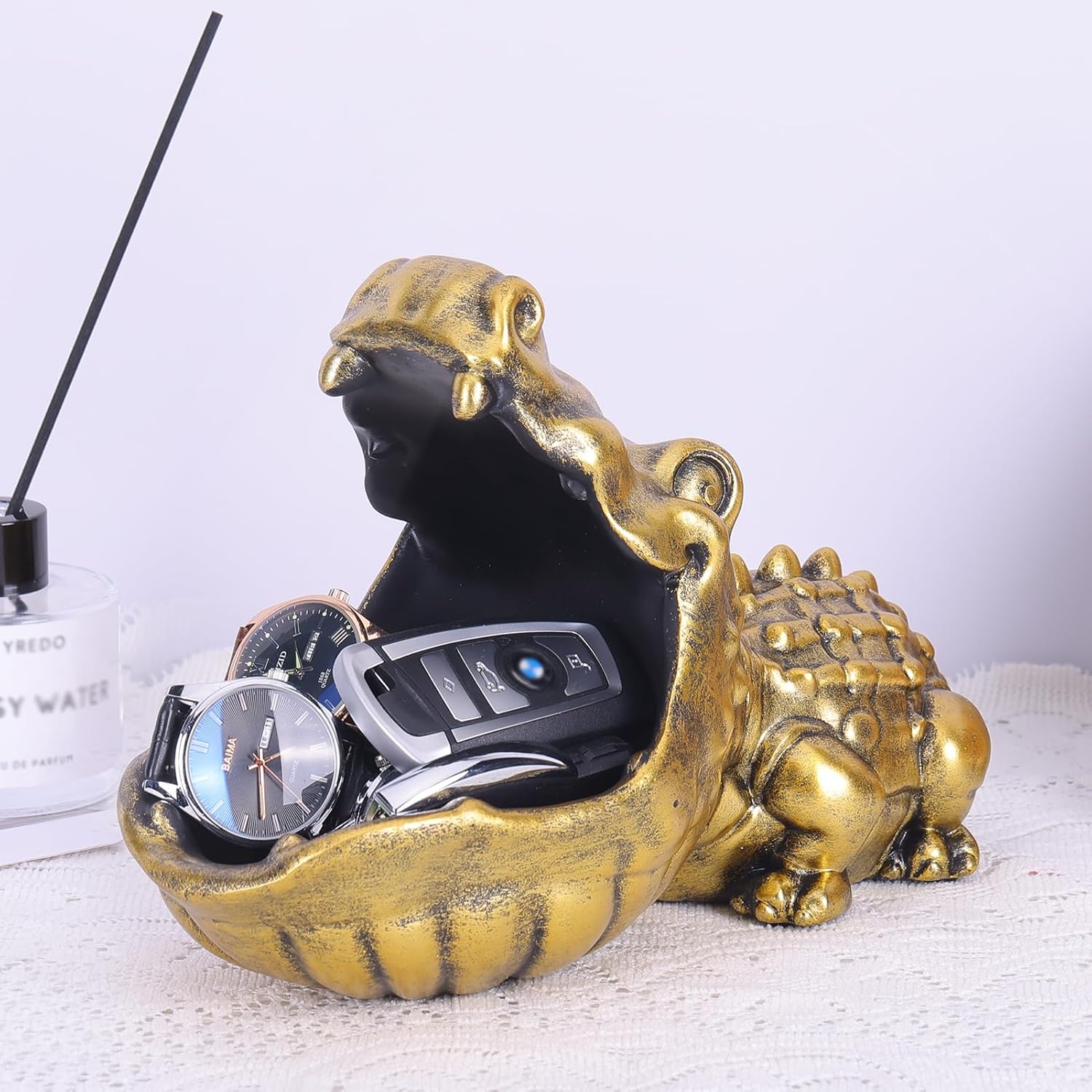 Alligator Candy Bowl,Alligator Statue Key Bowl Fun Animal Statue Candy Dish for Entryway Decorative Bowl,Candy Dish for Office Desk,Big Mouth Sculpture Weird Animal Hippo Candy Bowl (Alligator-Gold)