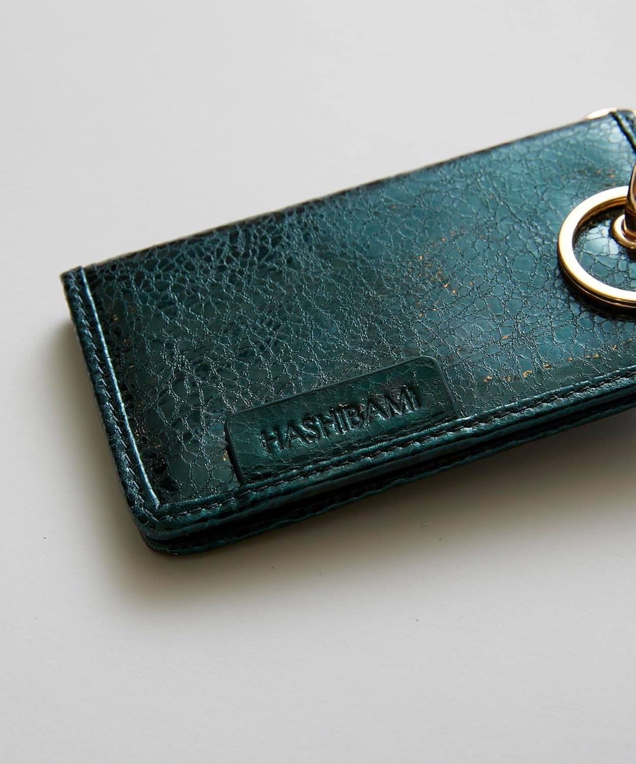 [ハシバミ] 三つ折り財布 シワメタリック ハーフウォレット