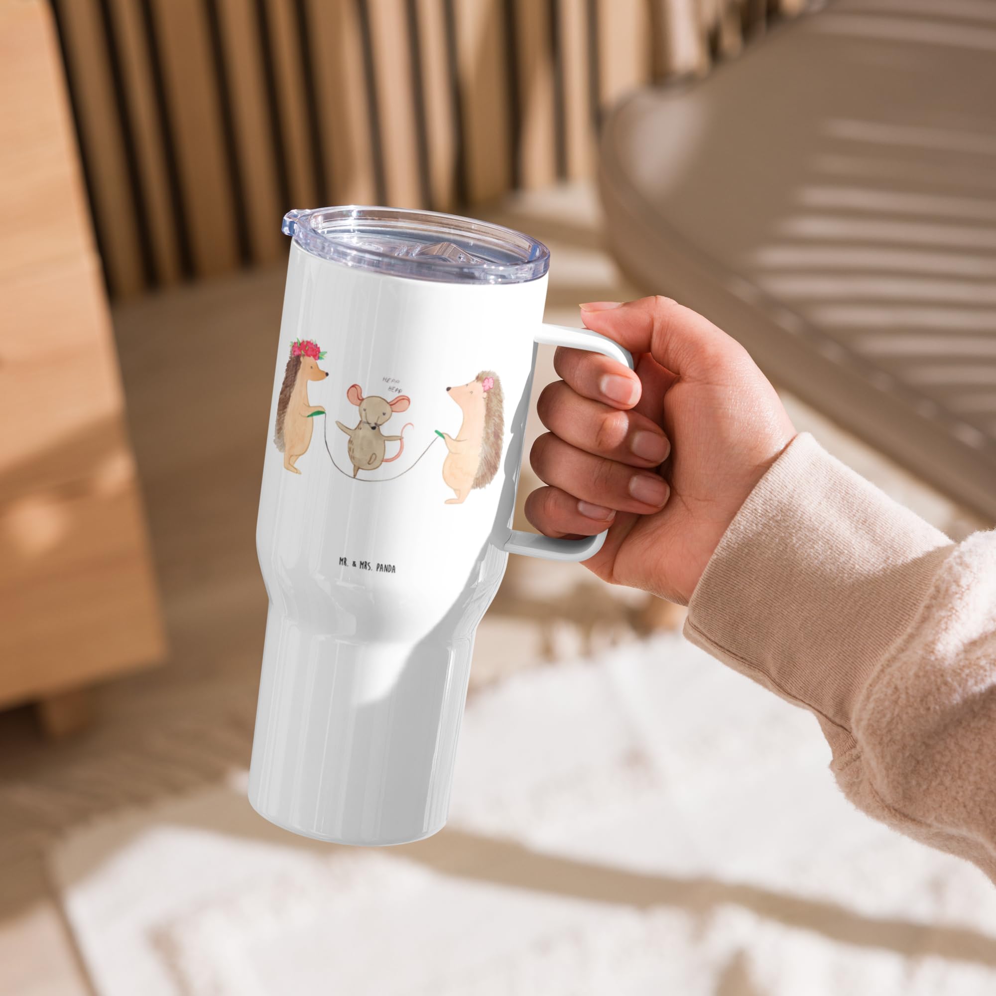 Mr. & Mrs. Panda Kaffee-to-go-Becher Igel Seilhüpfen - Geschenk, Lustige Sprüche, thermosbecher, Kindergarten, Thermos-Becher, Trinkgefäß, Maus, Teetasse, Kinder, Seilspringen, Thermobecher