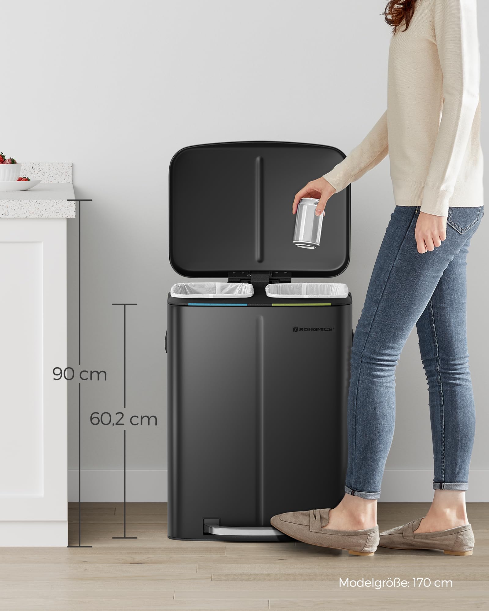 SONGMICS Mülleimer Küche, 2 x 20 L, Mülltrennsystem 2 Fächer, Abfalleimer Metall, Treteimer, Inneneimer aus Kunststoff, Softclose-Deckel, mit Griffen, geruchsdicht, schwarz LTB40B02