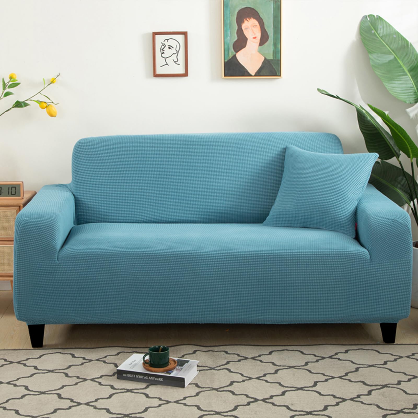 Housse de canapé extensible pour protéger un meuble usé