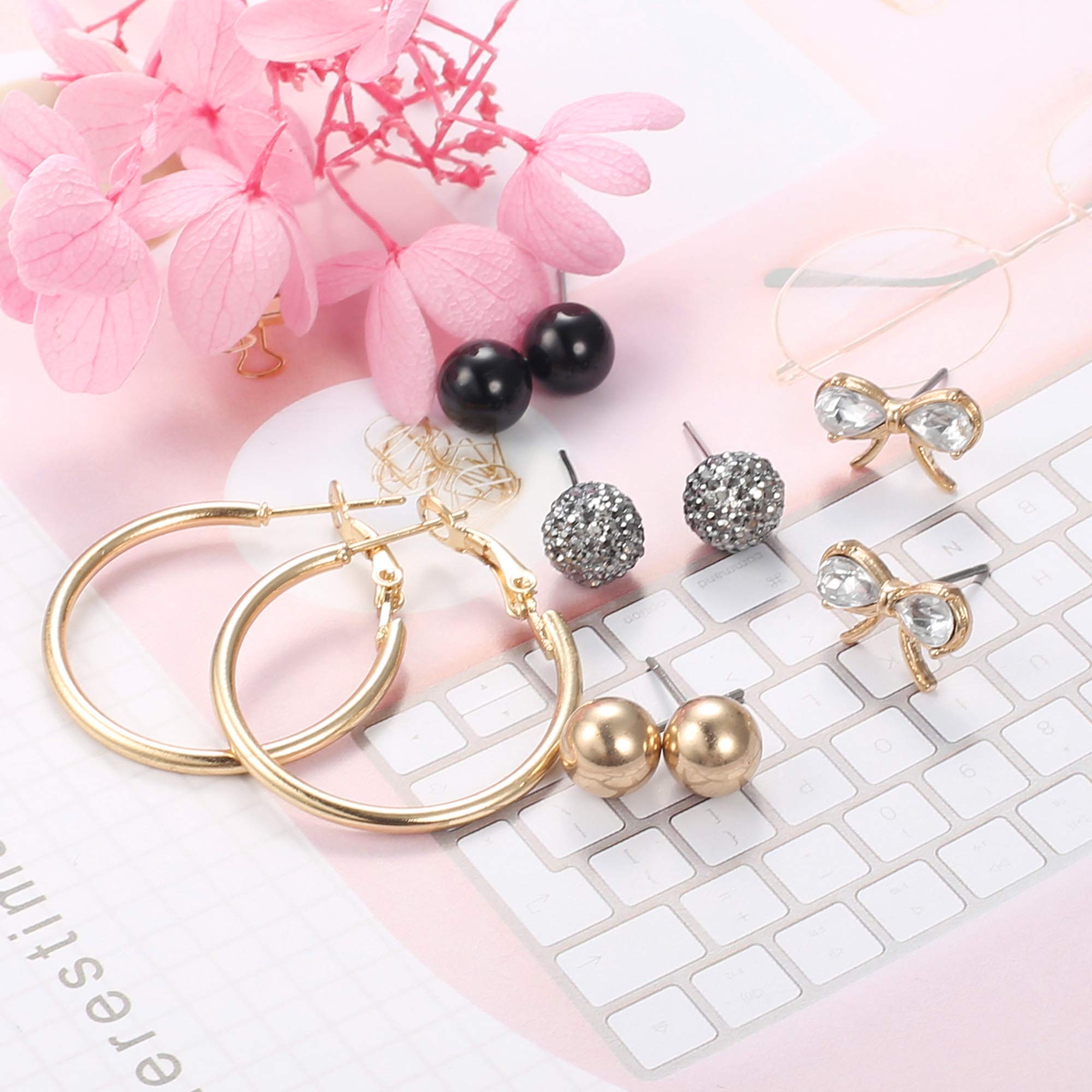 Juego de 81 pares de aretes pequeños para mujeres y hombres, barra circular triangular, estrella, luna, hoja geométrica, flecha, flor, lazo, bola de circonita cúbica, juego de aretes 6