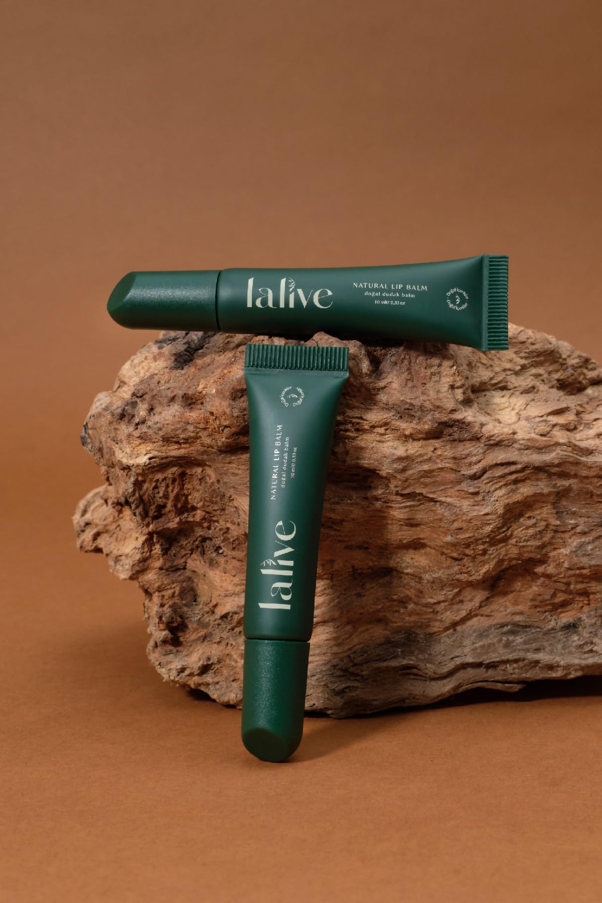 Lalive%100 Doğal, Organik Çilekli Parlatıcı Dudak Balmı 10 ml - Lip Balm