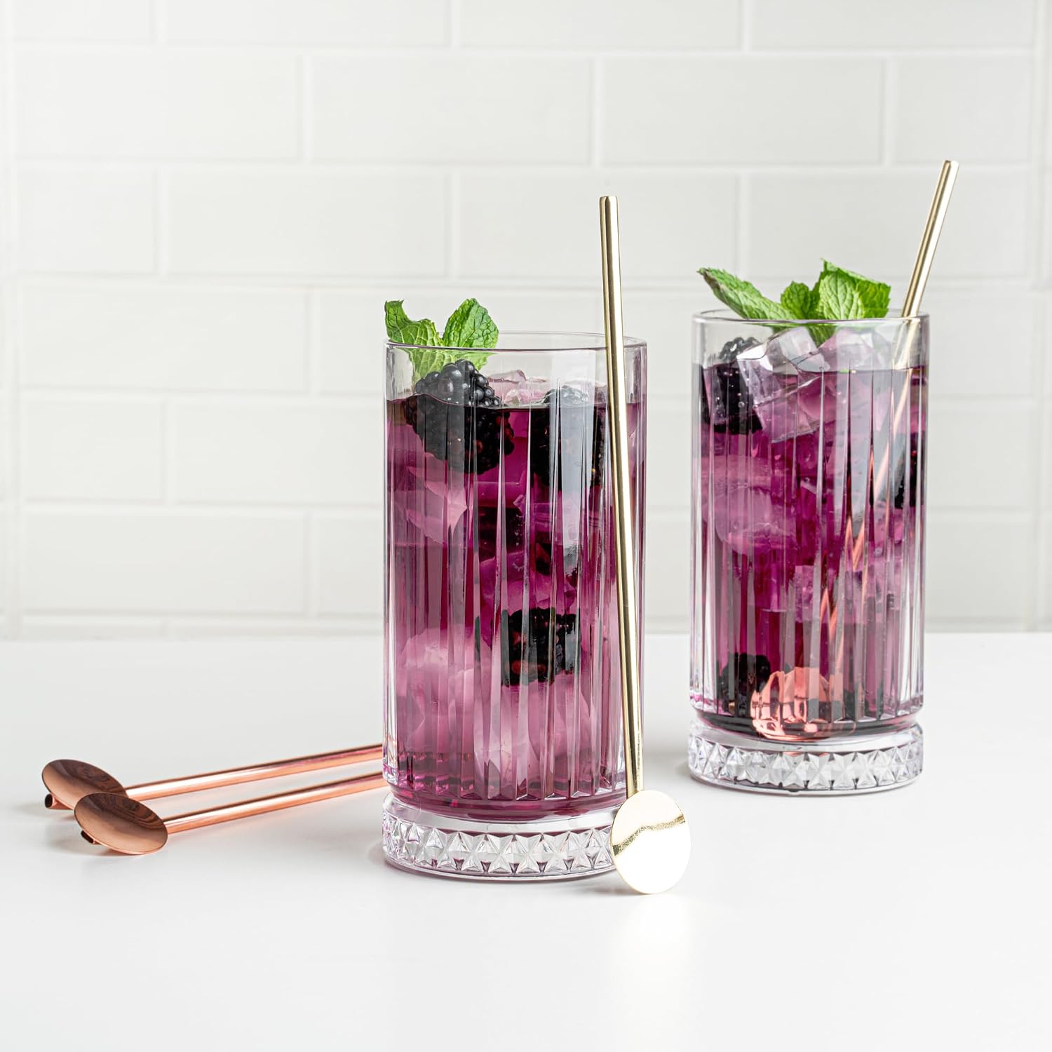 Restaurantware Bar Lux 7.5 Inch Spoon Straws 2 Food-Grade Reusable Cocktail Straws - Built-In Spoon Dishwashable Gold-Plated Stainless Steel Cocktail Spoons For Drinking And Stirring (Pack of 2)